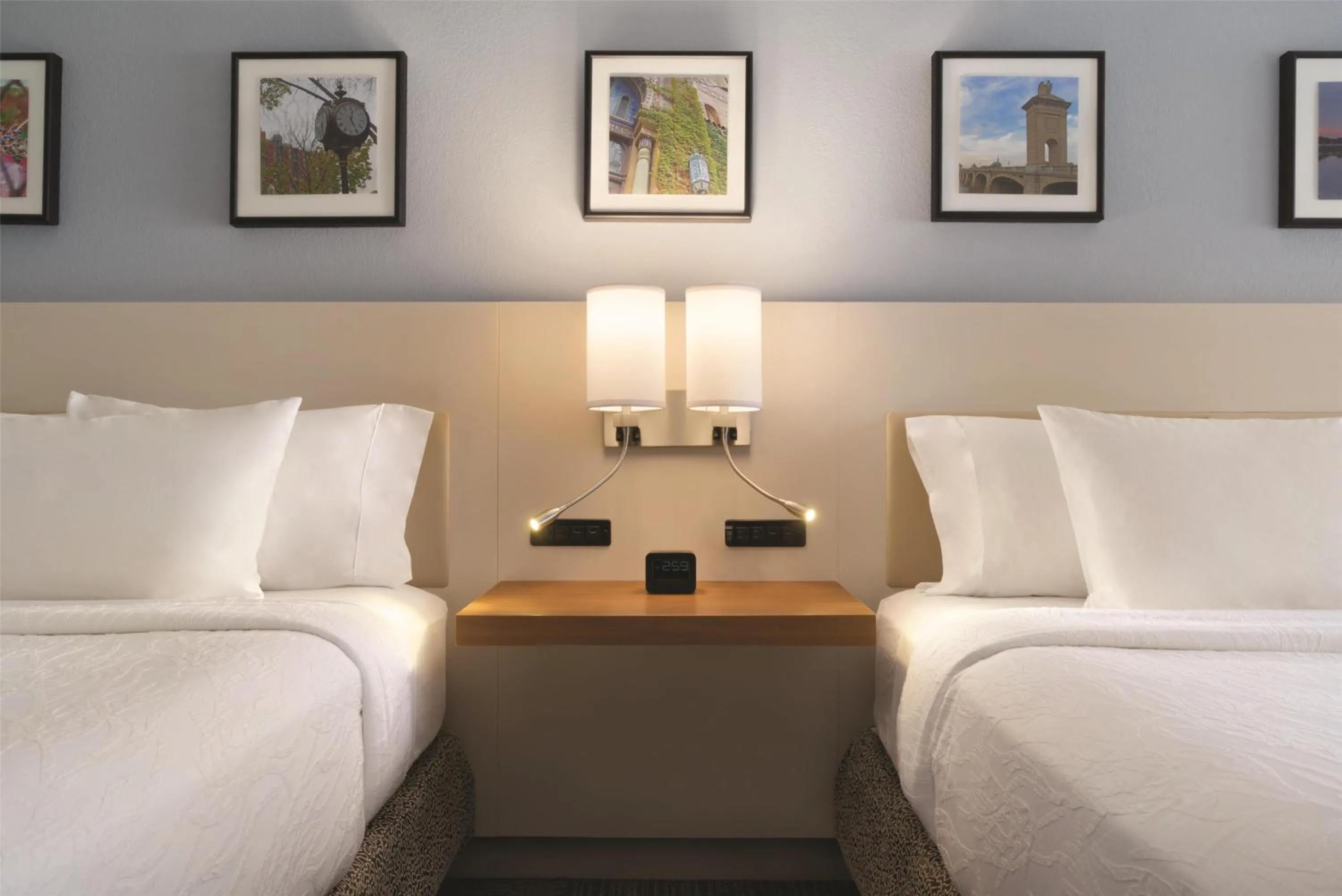 Bed in Hilton Garden Inn Nashville Opryland