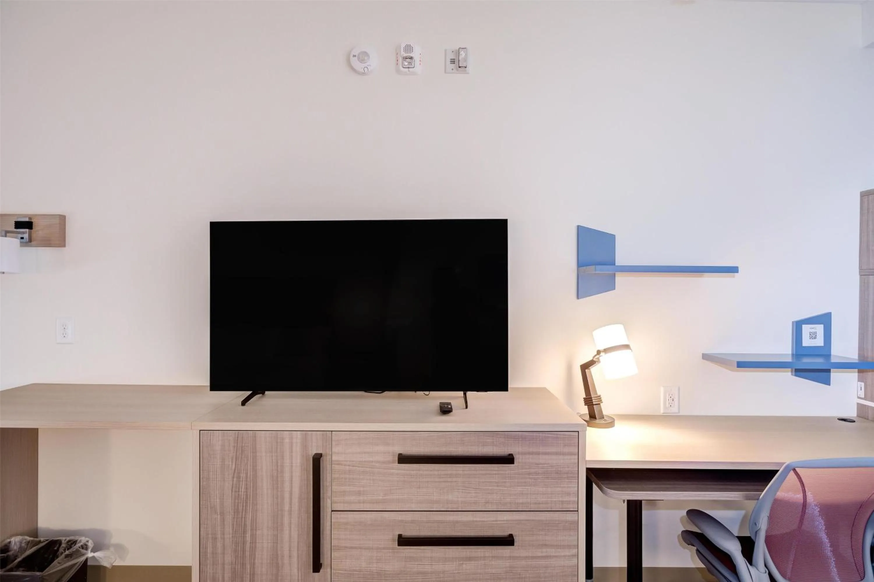 Bedroom in Home2 Suites By Hilton Smithfield Selma