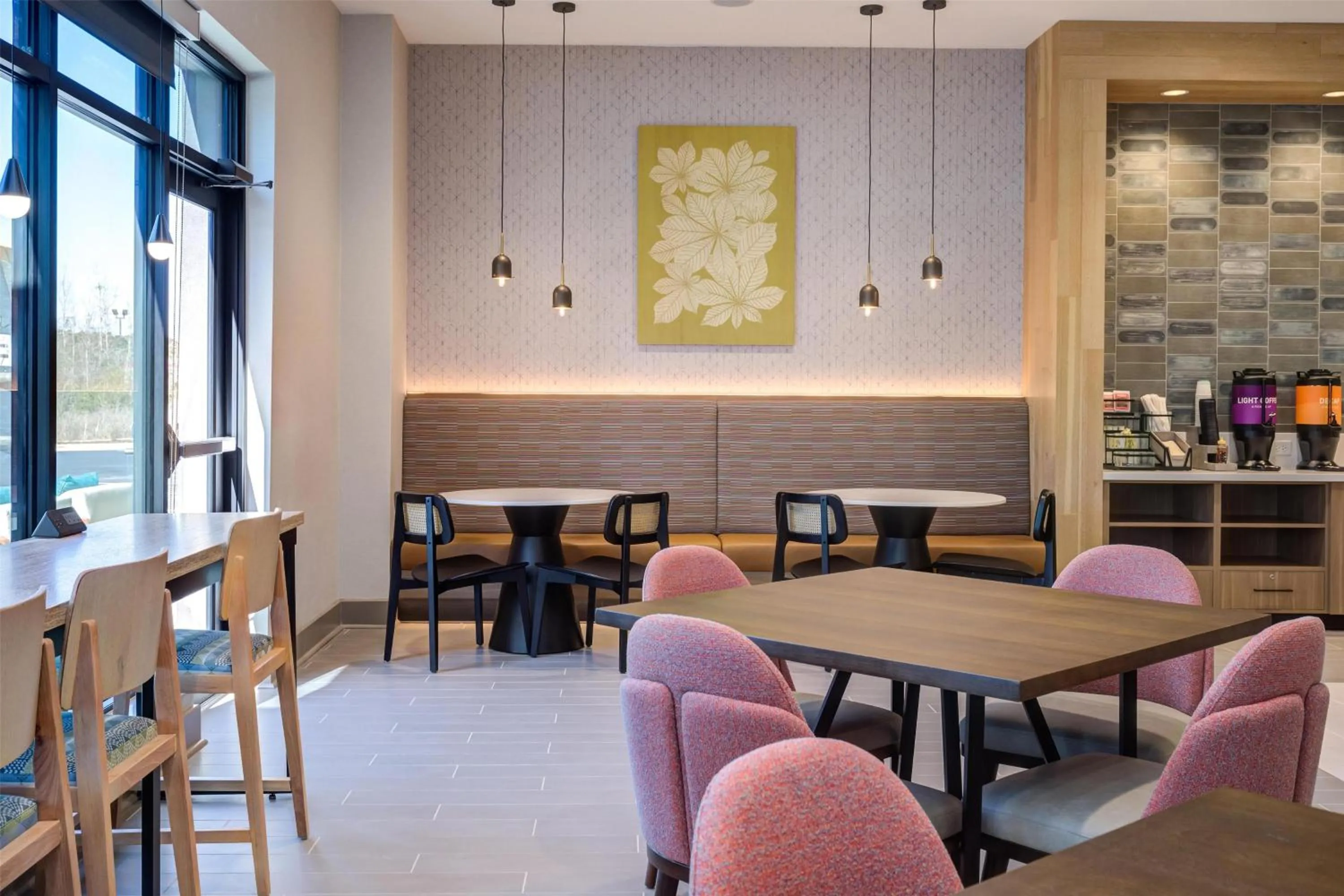 Breakfast in Home2 Suites By Hilton Smithfield Selma