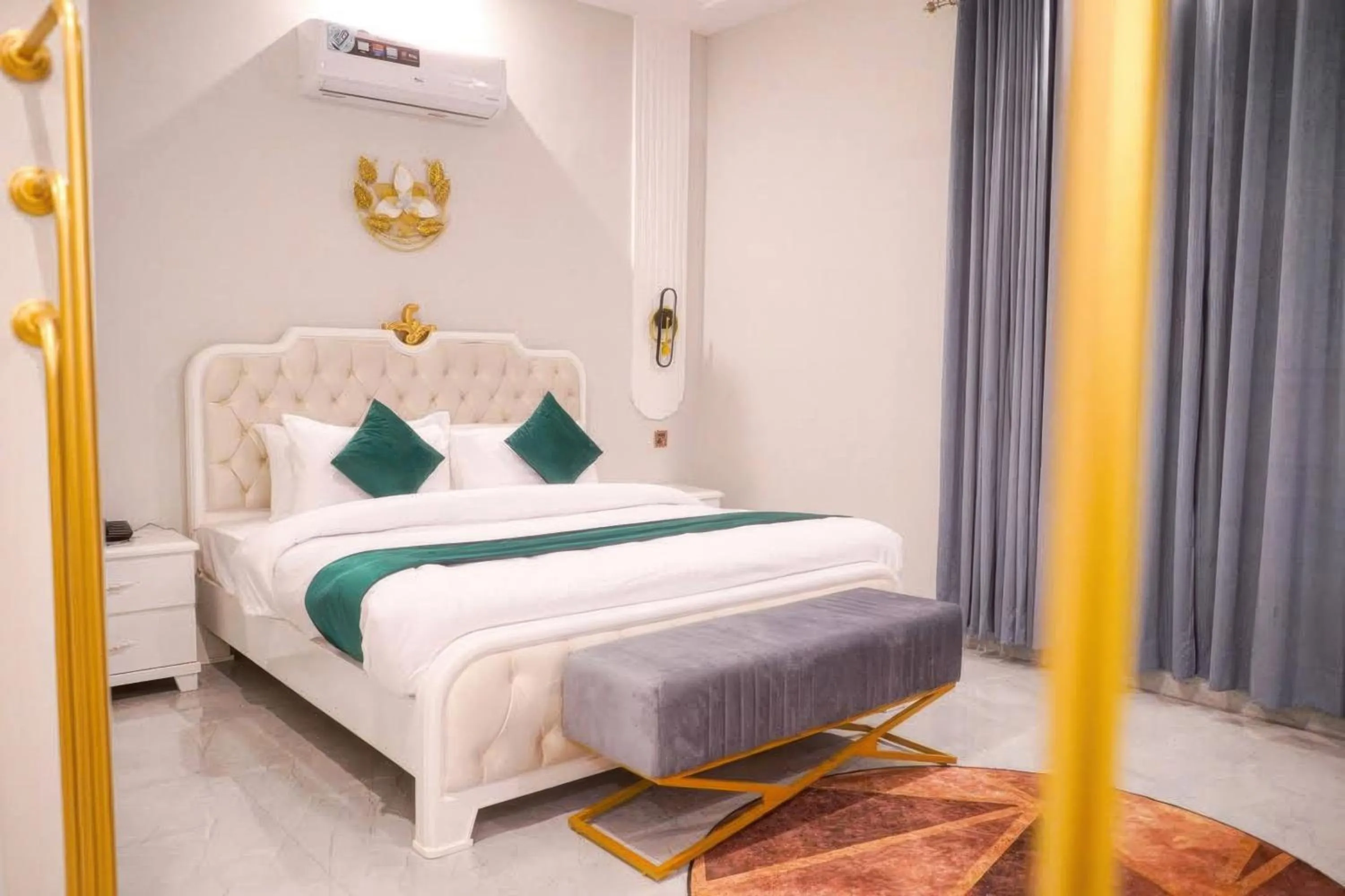 Bed in Grand Shalimar Hotel
