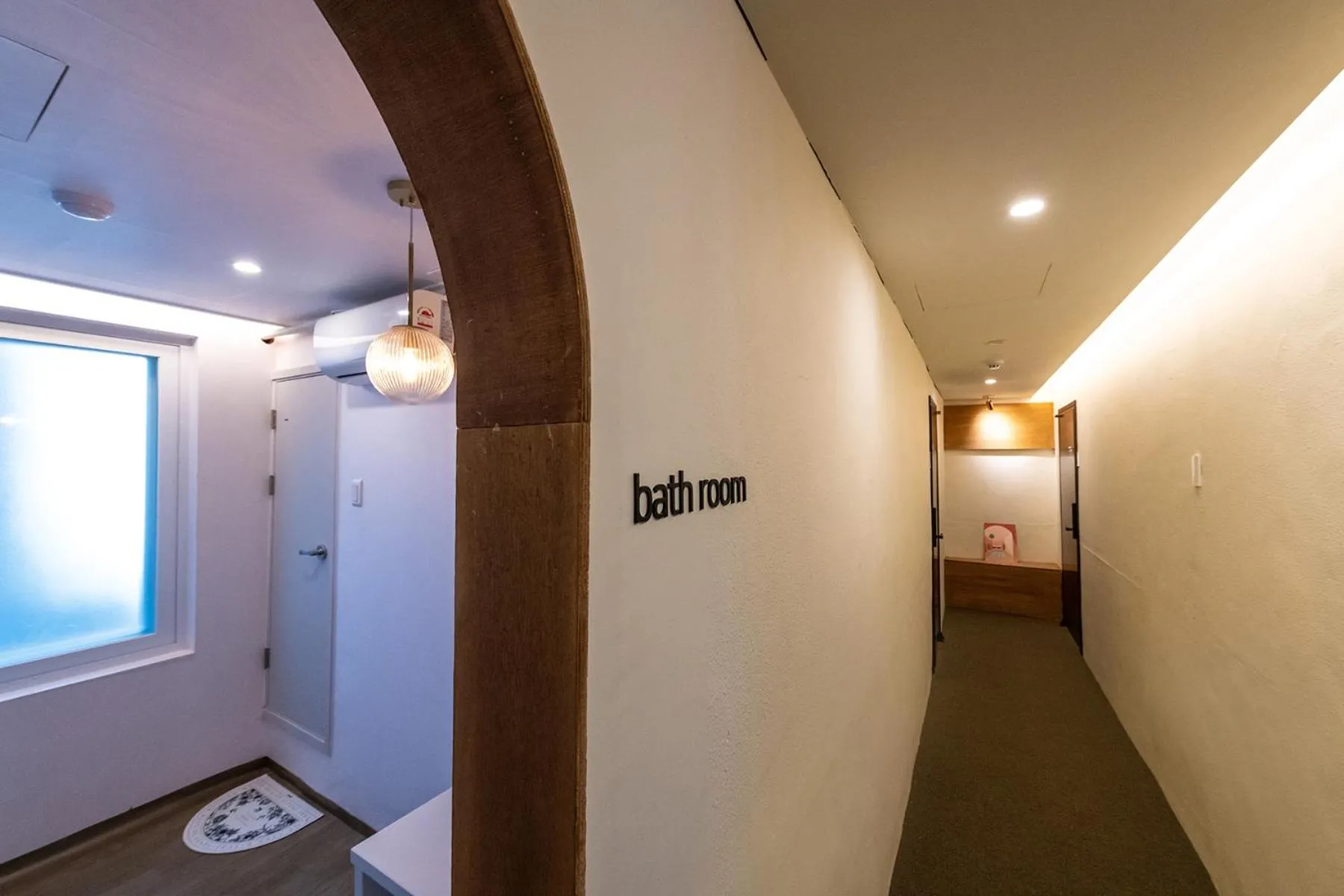 Property building in CrashinYongsan guest house