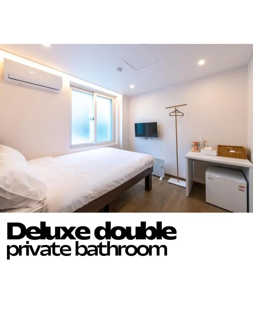 Bed in CrashinYongsan guest house