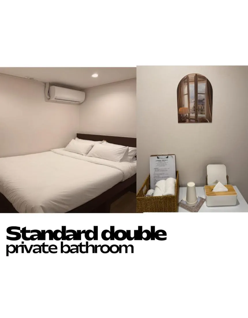 Photo of the whole room, Bed in CrashinYongsan guest house