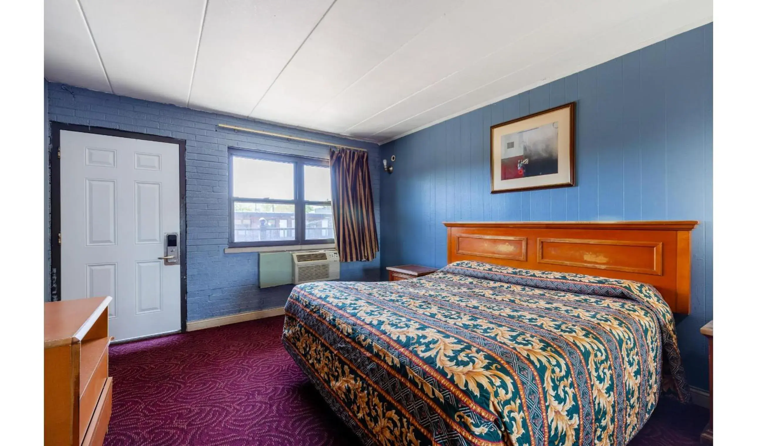 Bedroom, Bed in Admiral Motel By OYO Chicago I-94 Bedroom, Bed in Admiral Motel By OYO Chicago I-94