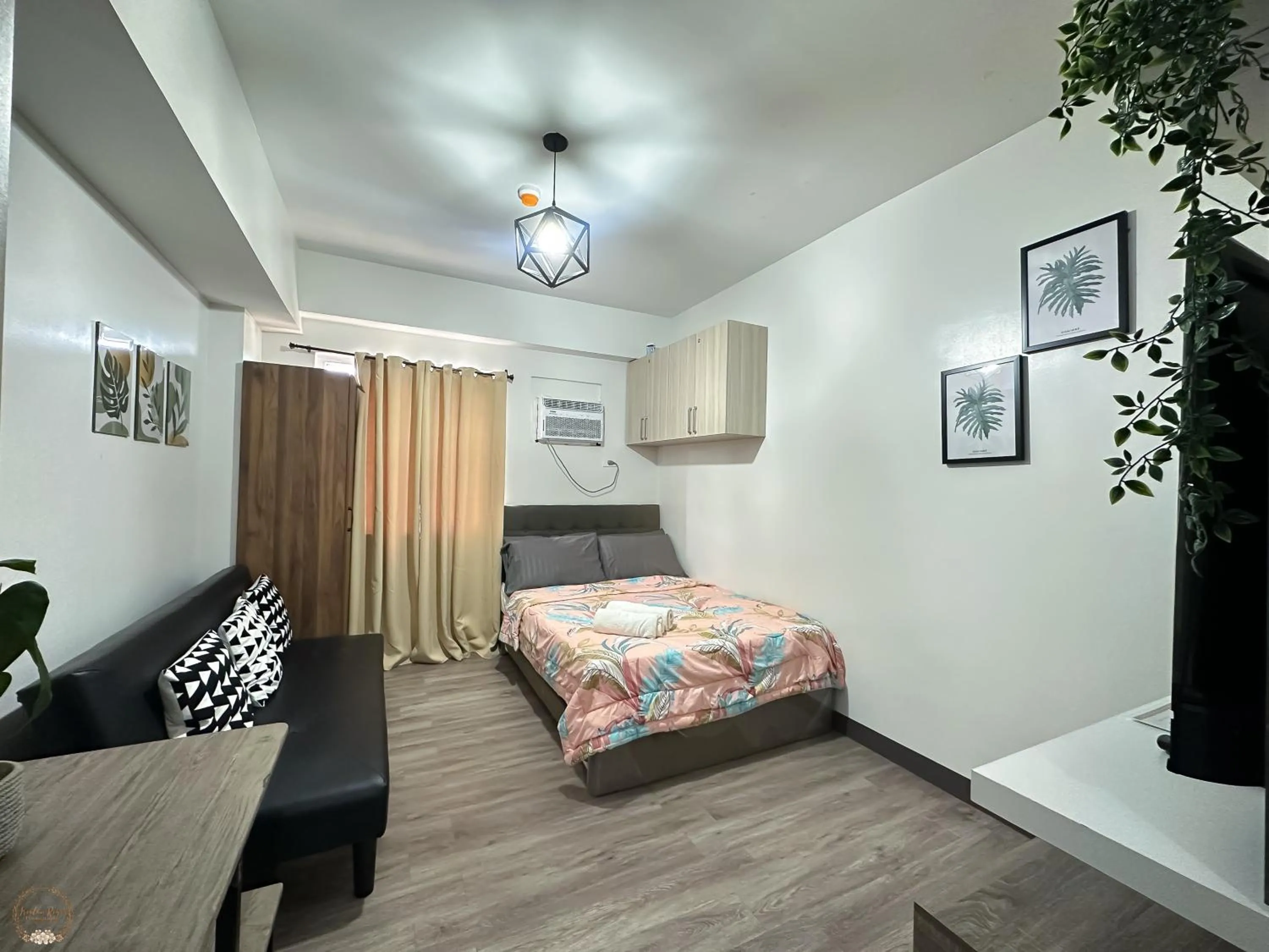 Bed in Cozy Home