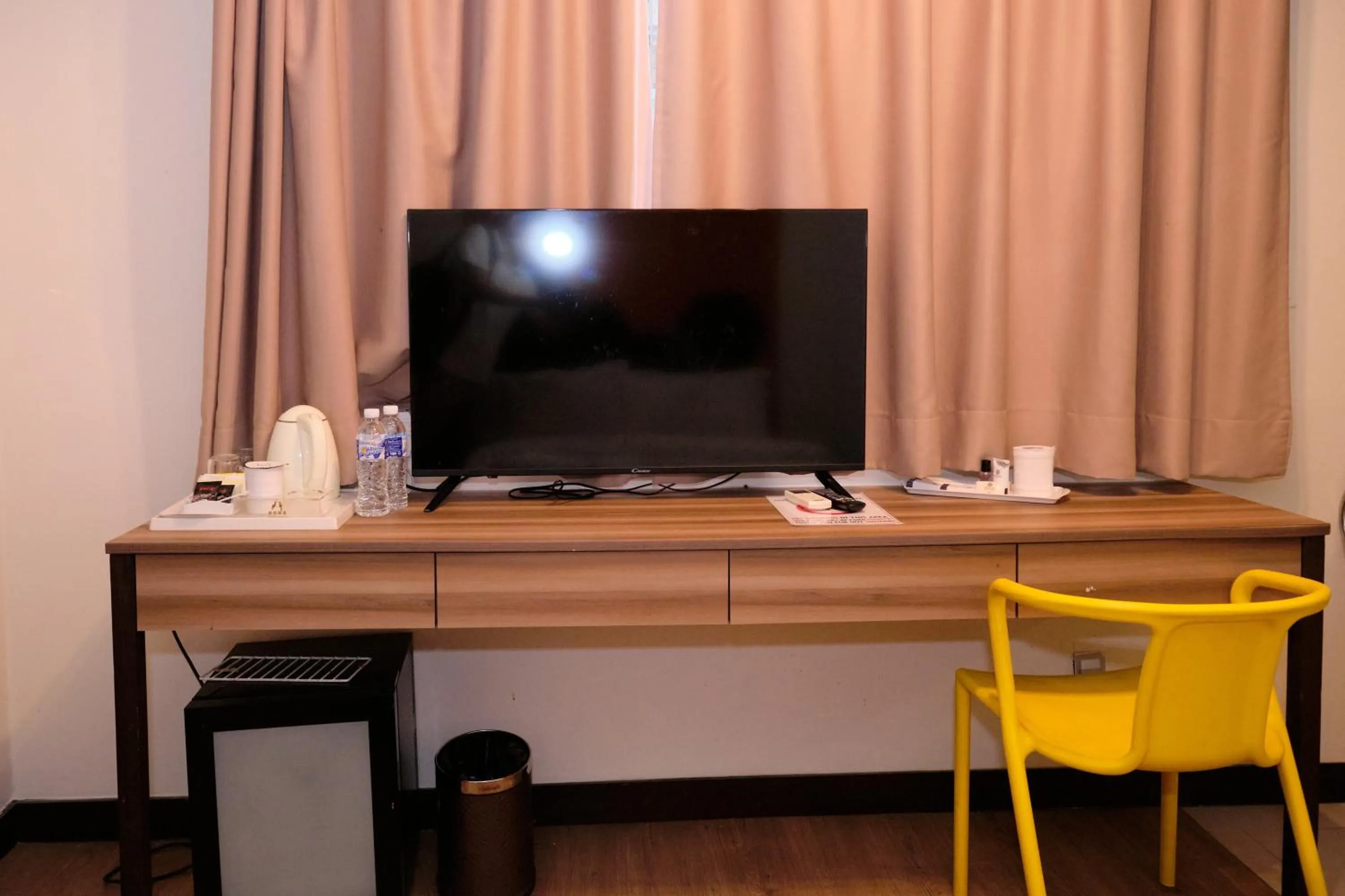 TV and multimedia in Memoire Hornbill Hotel Kuching Sarawak