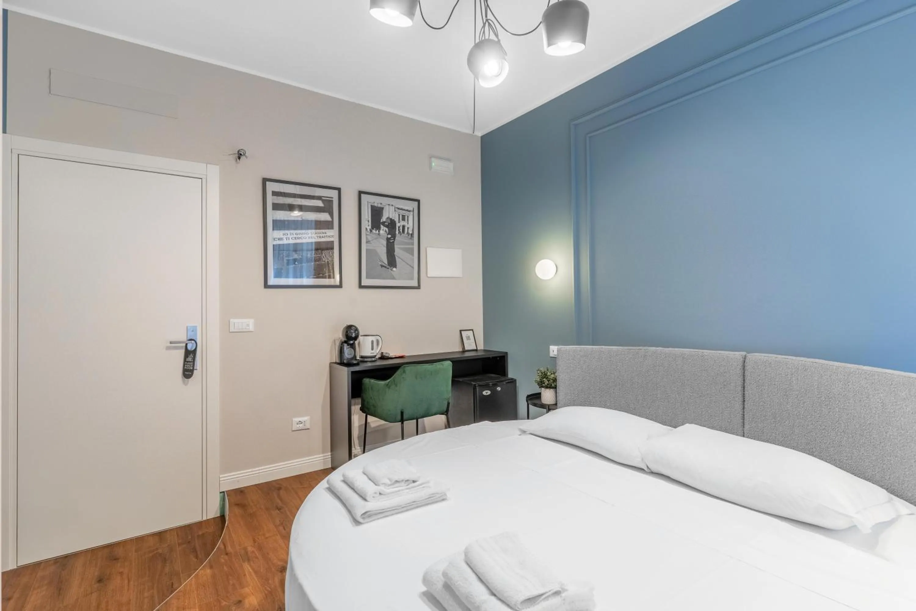 Bed in Torriani Suites Foresteria Lombarda