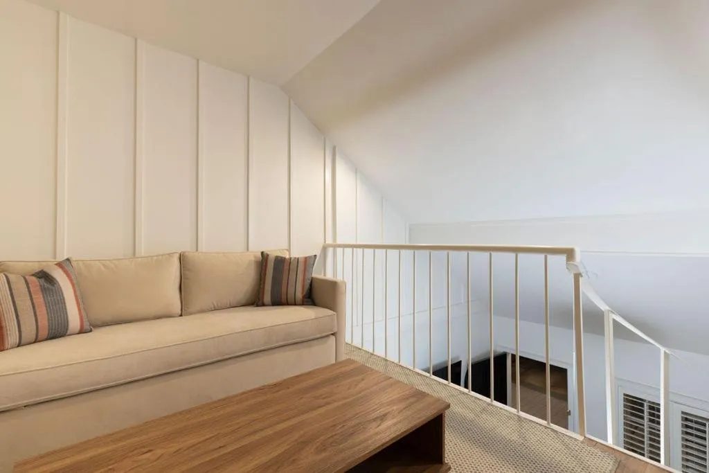 Garden District Hotel