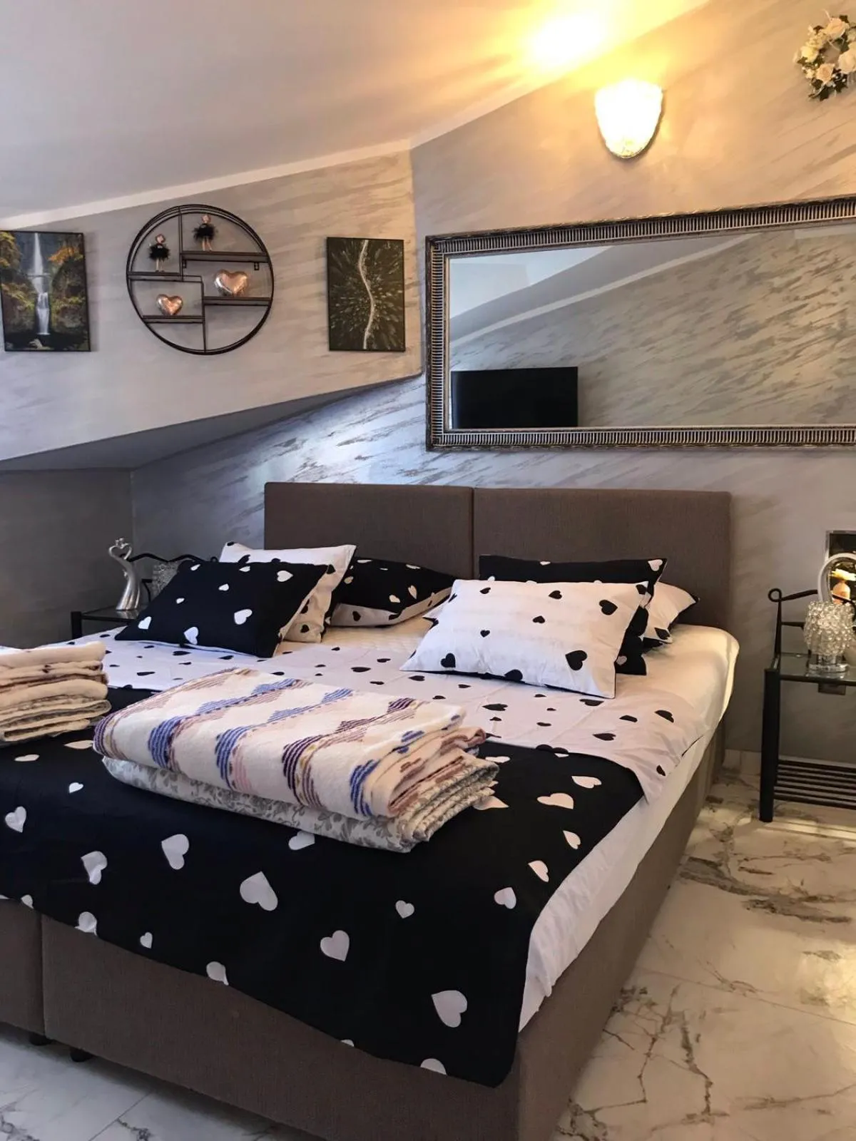 Apartment with Balcony in Villa Marica
