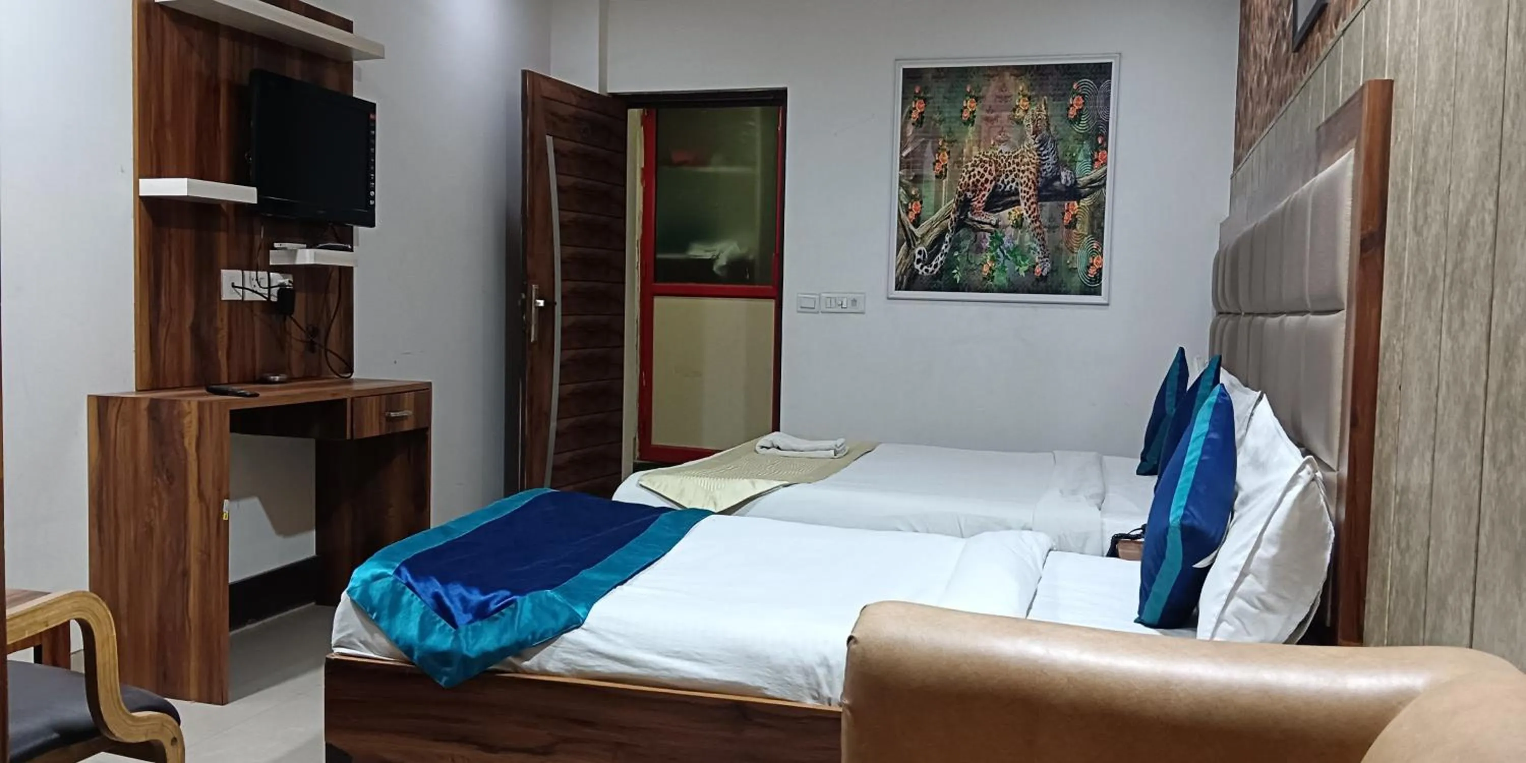 Bedroom, Bed in Hotel RTS Plaza Near IGI Airport