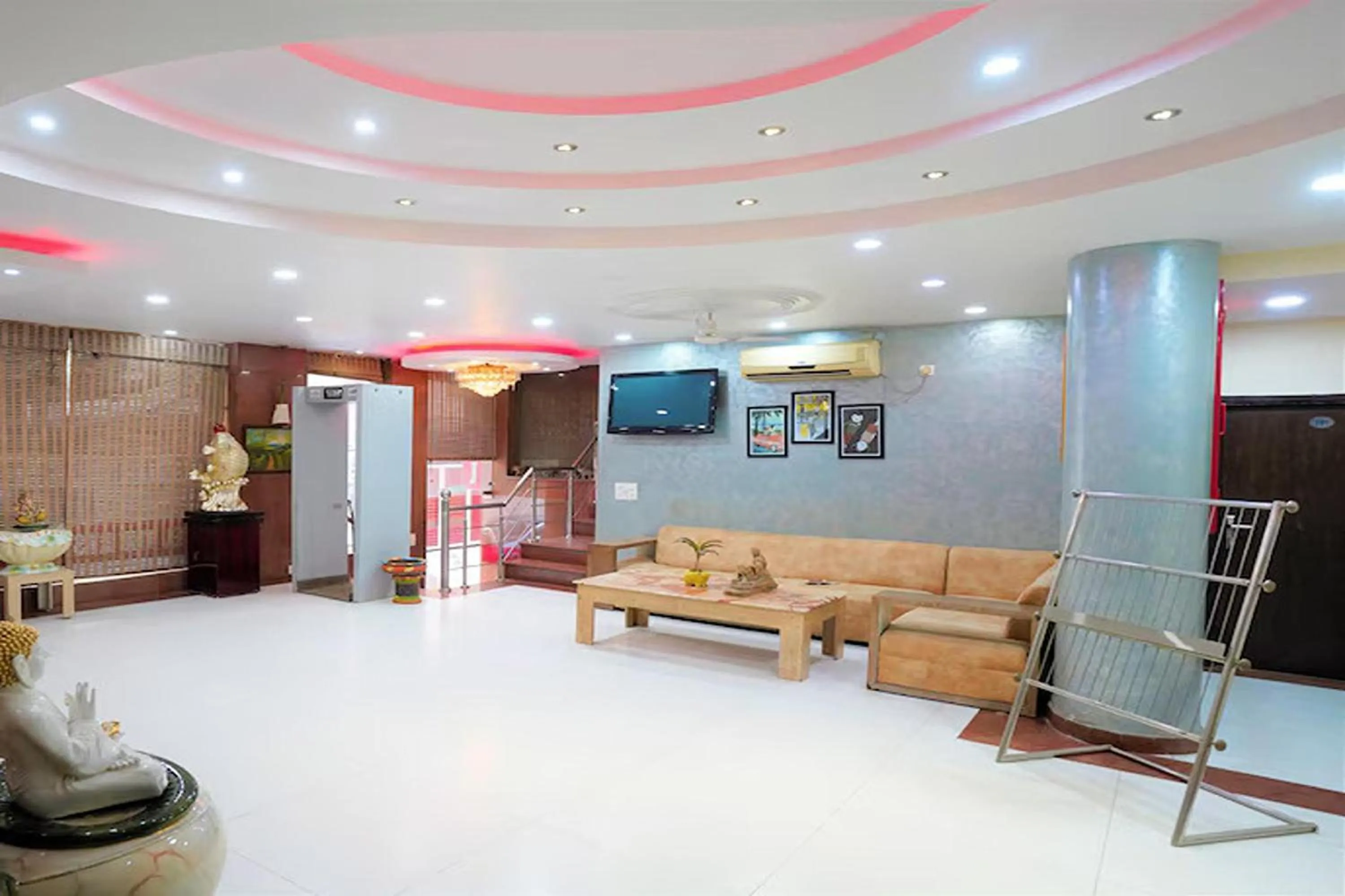 Lobby or reception in Hotel RTS Plaza Near IGI Airport