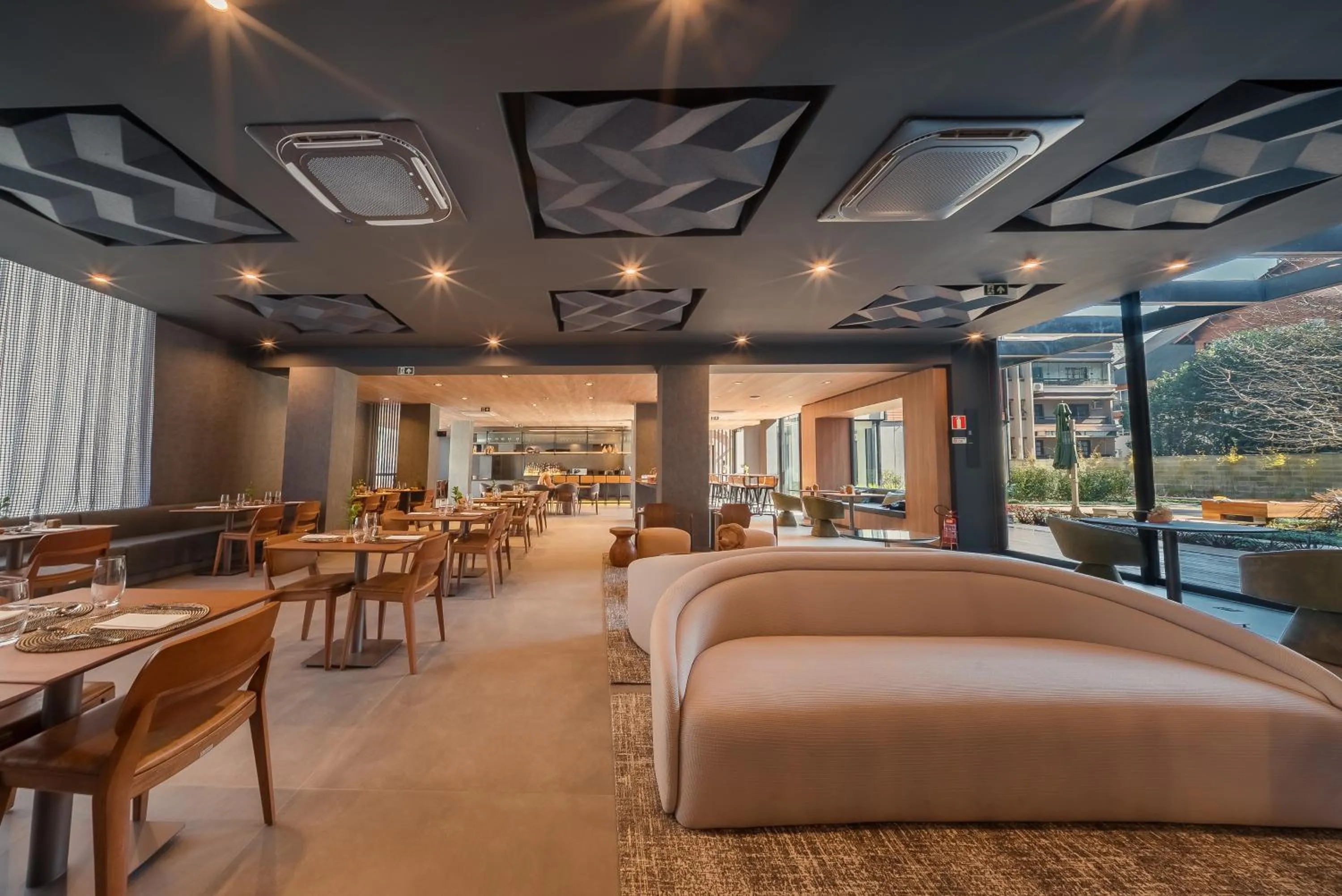 Restaurant/places to eat in Laghetto Stilo Garden