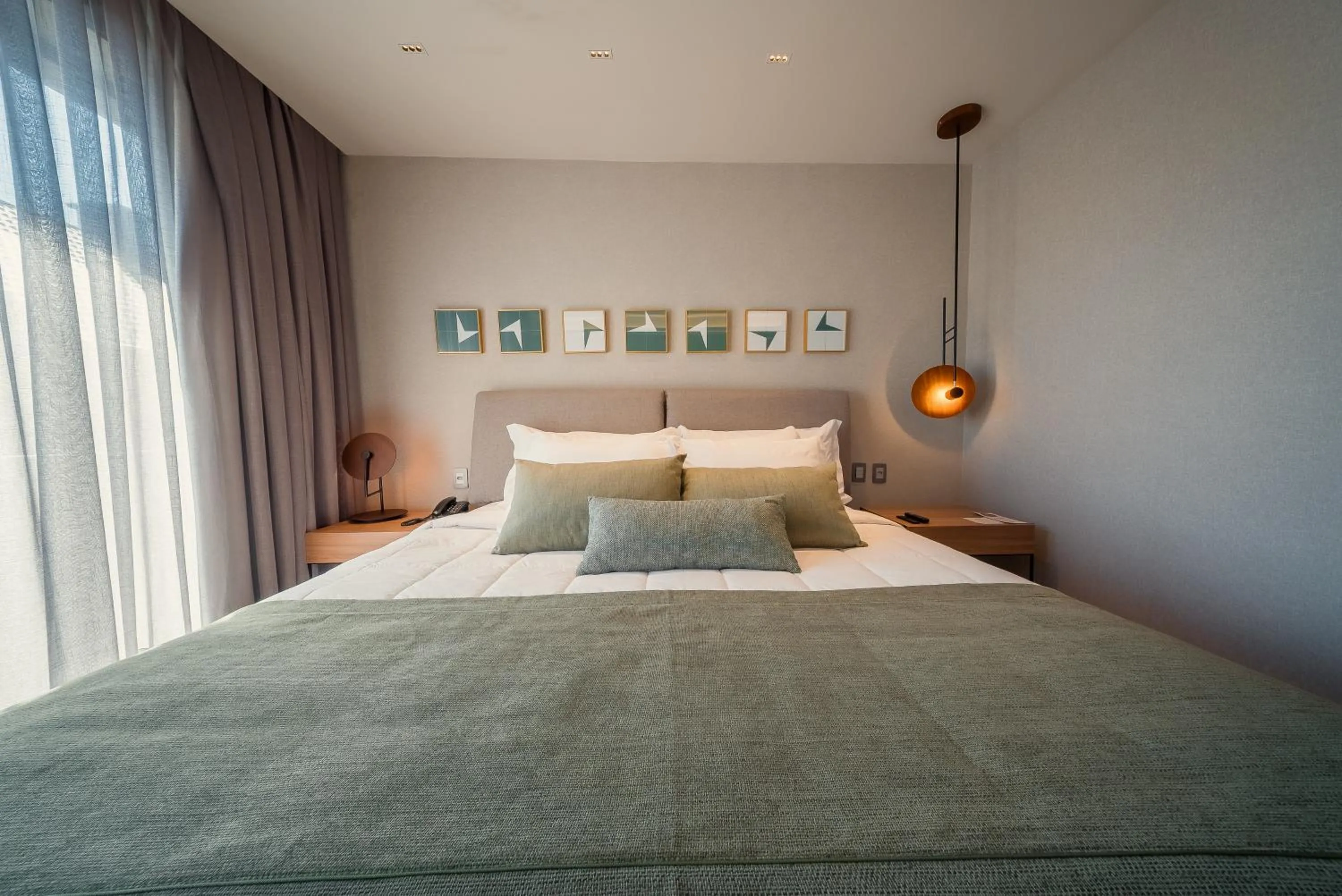 Bedroom, Bed in Laghetto Stilo Garden