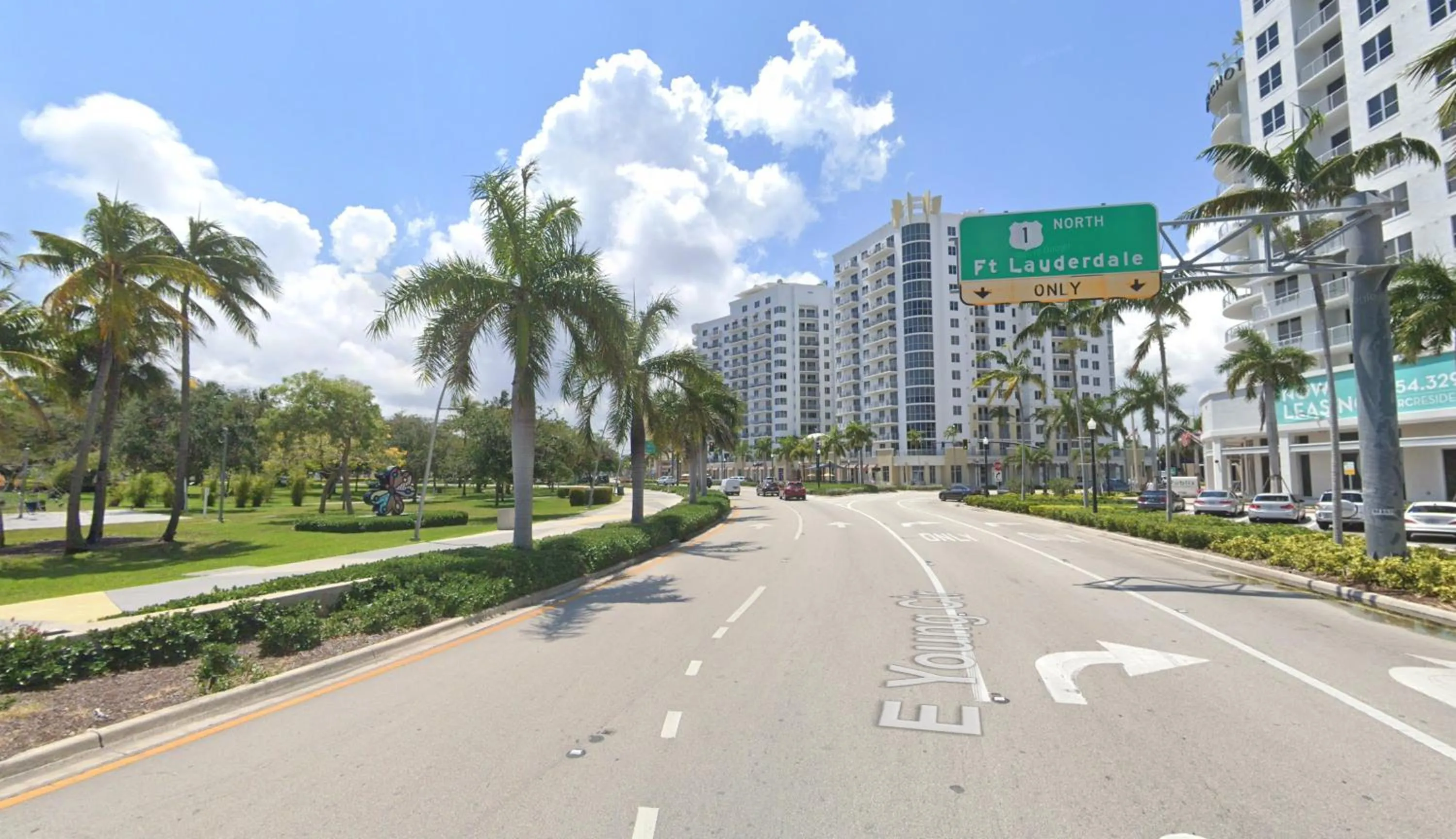 Neighbourhood in Large 4BR, 4BA House Beach, Entertainment, Nightlife