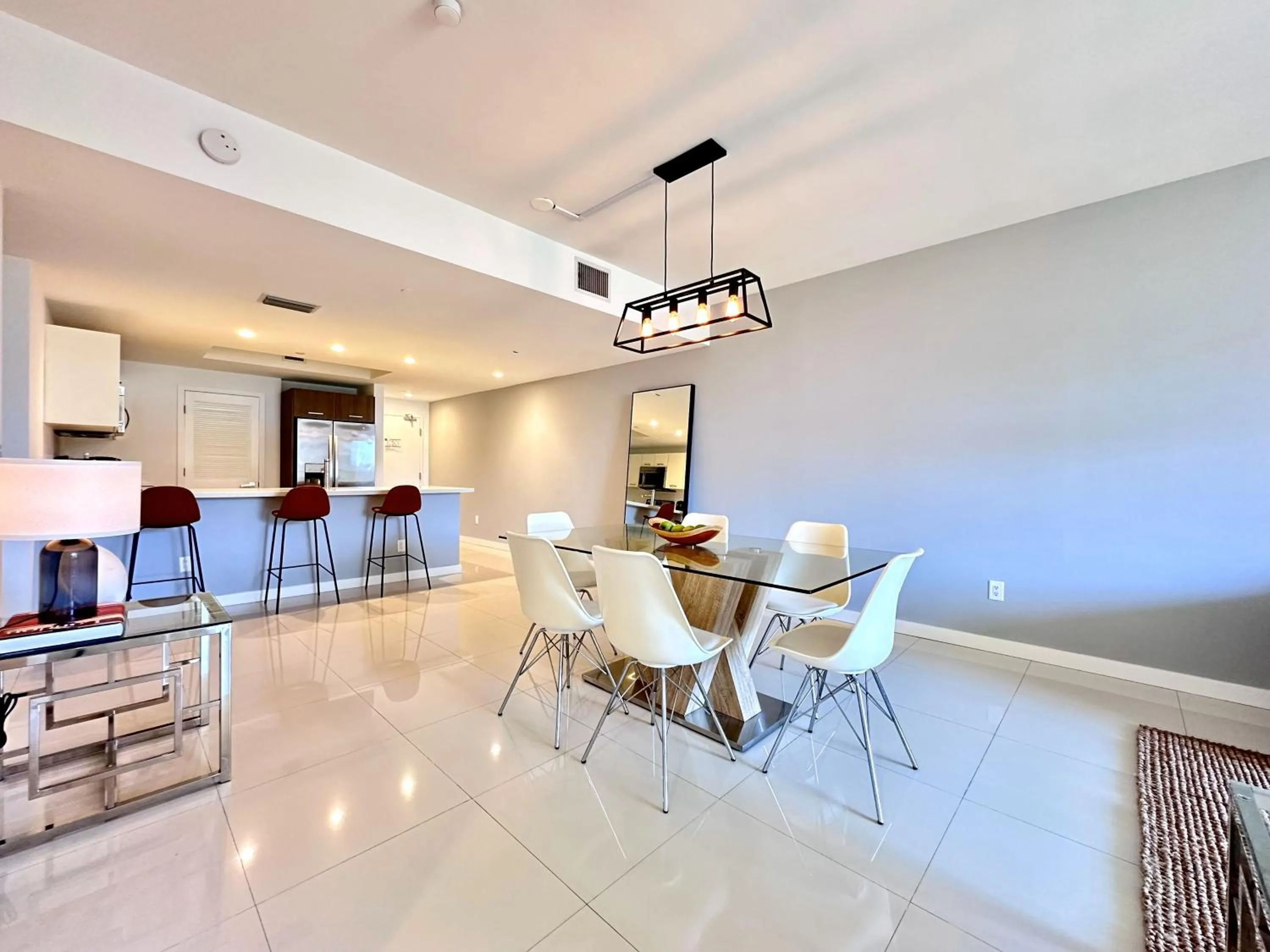 Kitchen or kitchenette in Bay Breeze Premium Apartments by Eskape Collection