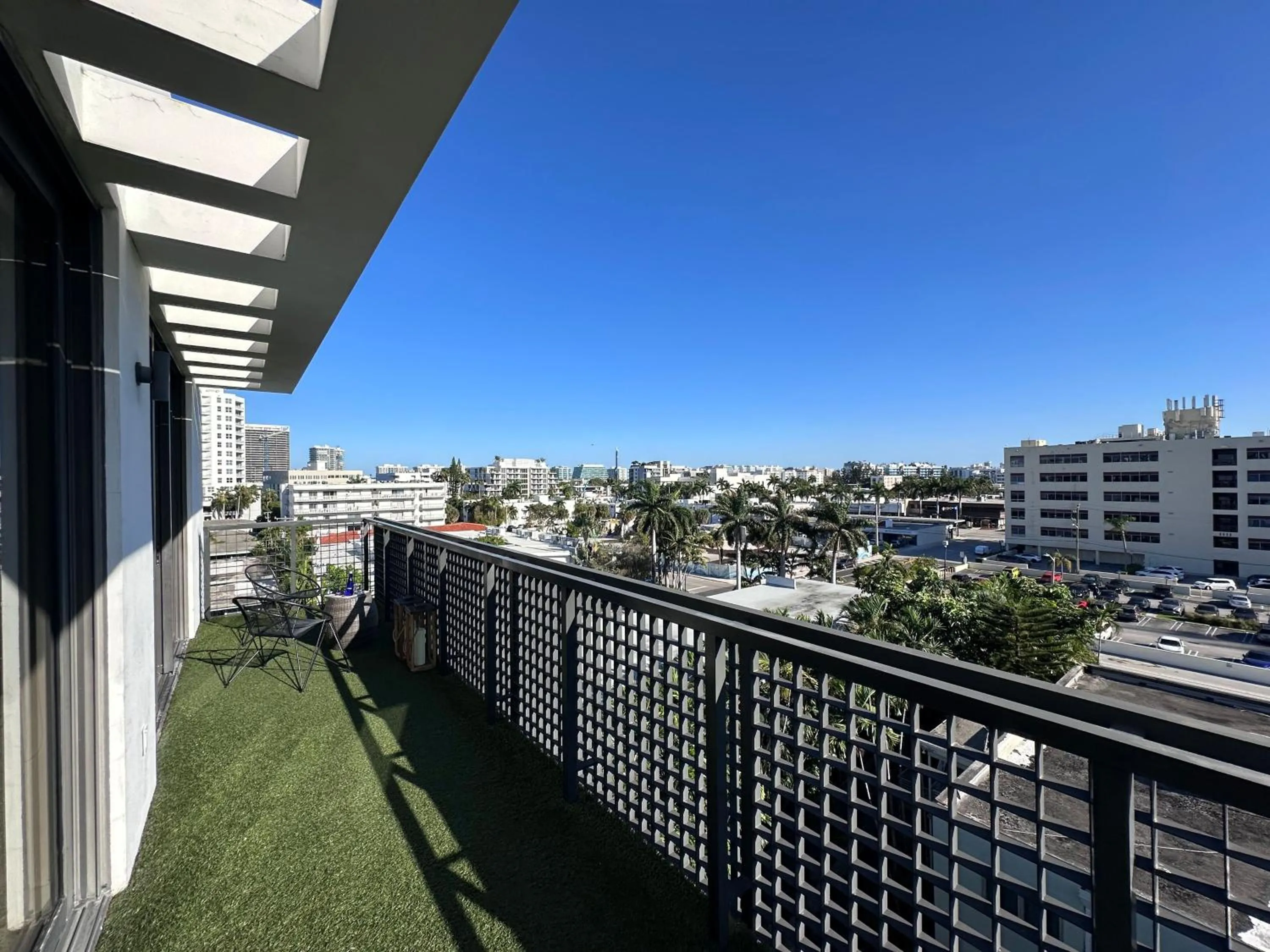 Balcony/Terrace in Bay Breeze Premium Apartments by Eskape Collection