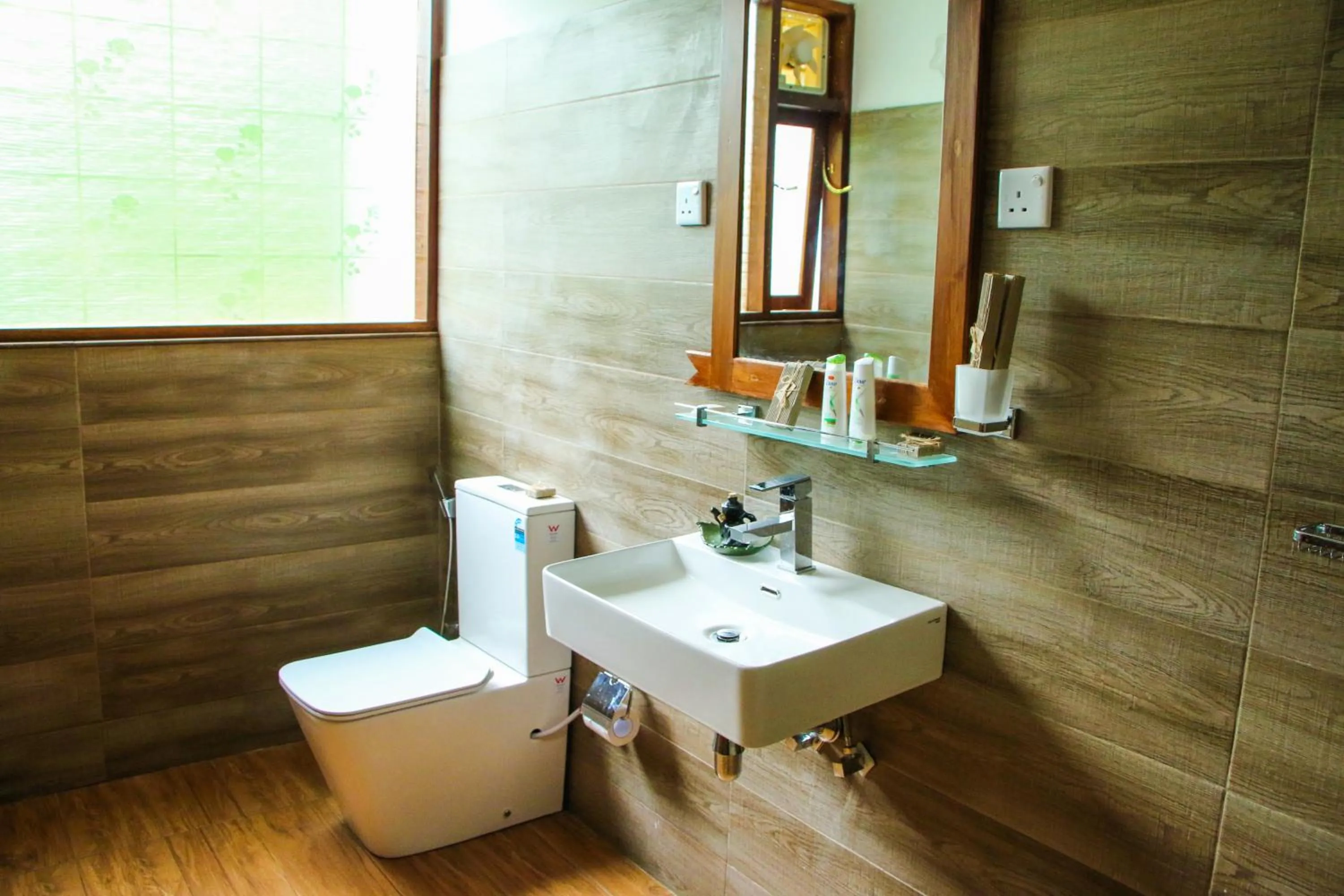 Shower in EllaCrest by Aloft