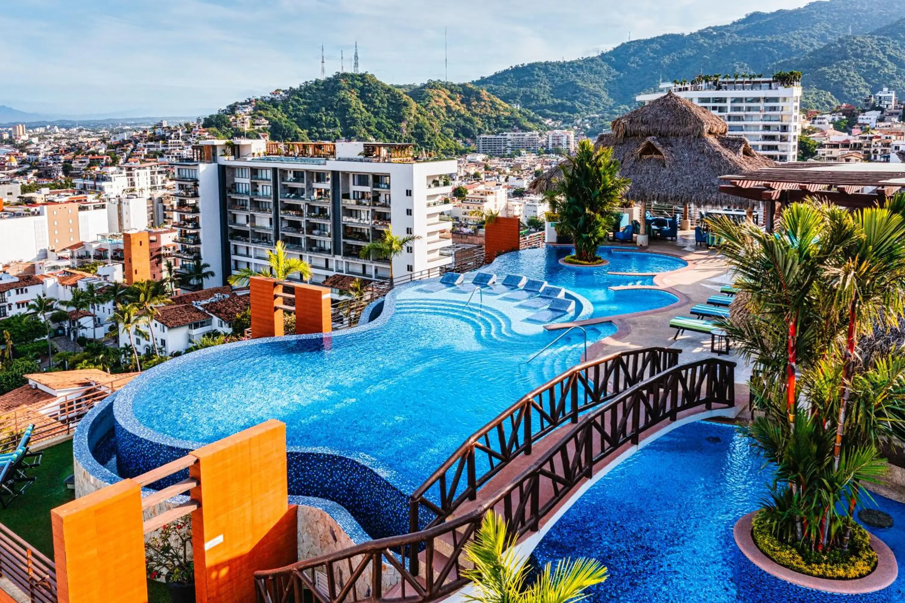 Swimming pool in Pinnacle Resorts 220 Swimming pool in Pinnacle Resorts 220