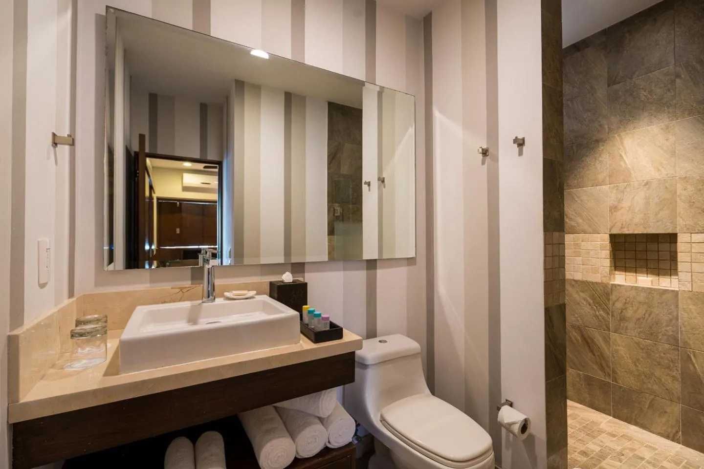 Bathroom in Pinnacle Resorts 220