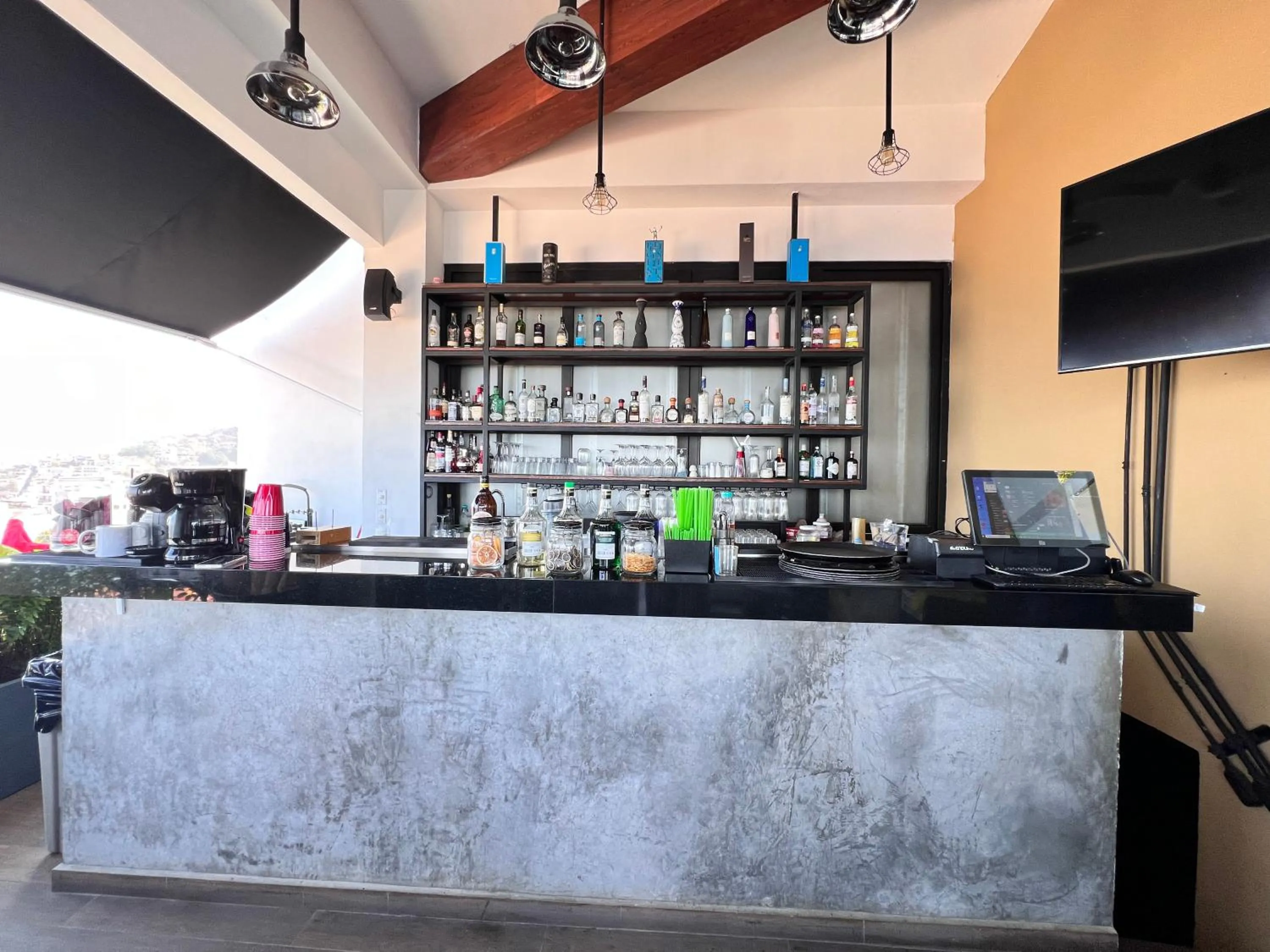 Lounge or bar in Pinnacle Resorts 220