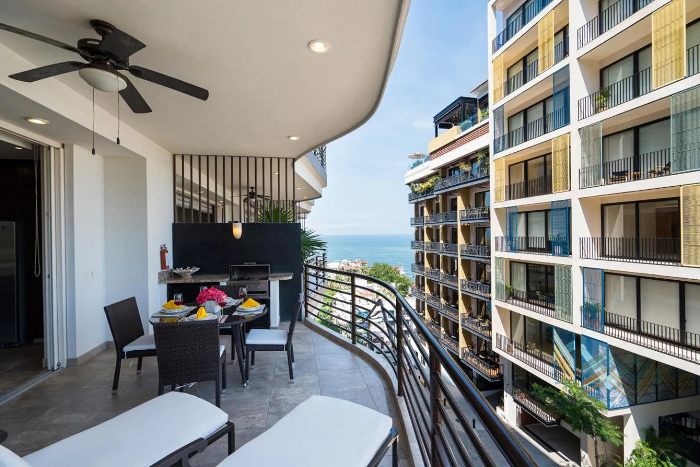 Balcony/Terrace in Pinnacle Resorts 180
