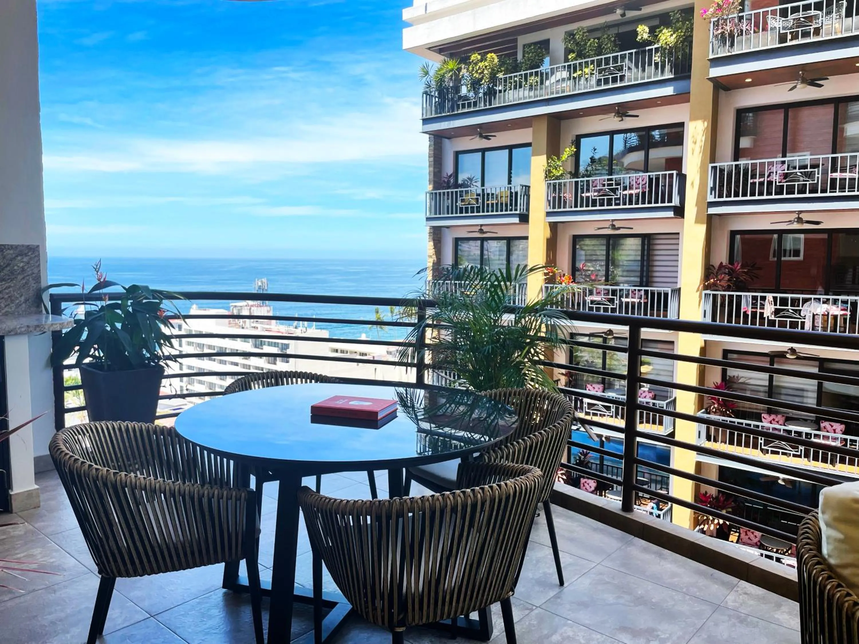 Balcony/Terrace in Pinnacle Resorts 180