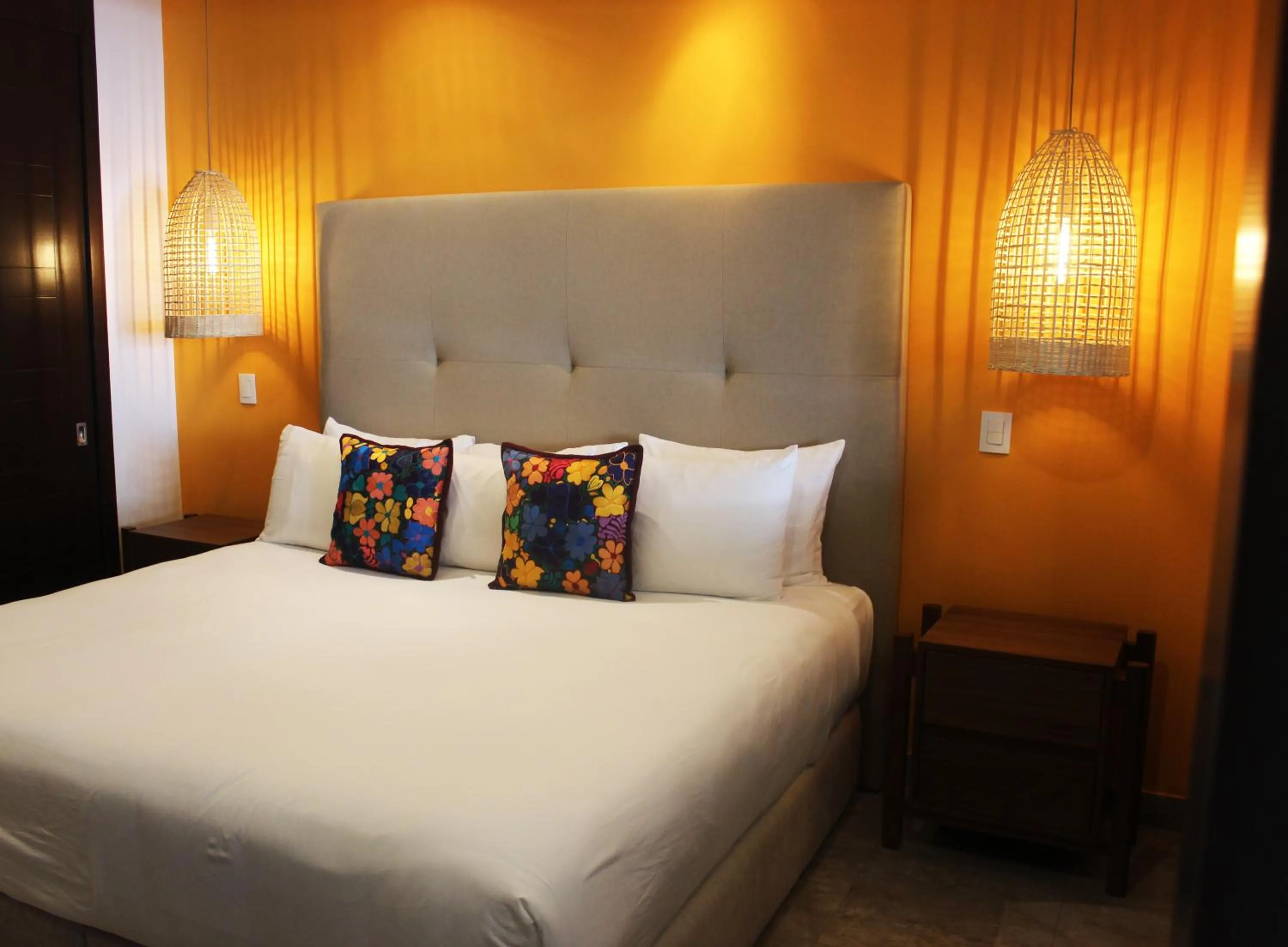 Bed in Pinnacle Resorts 180