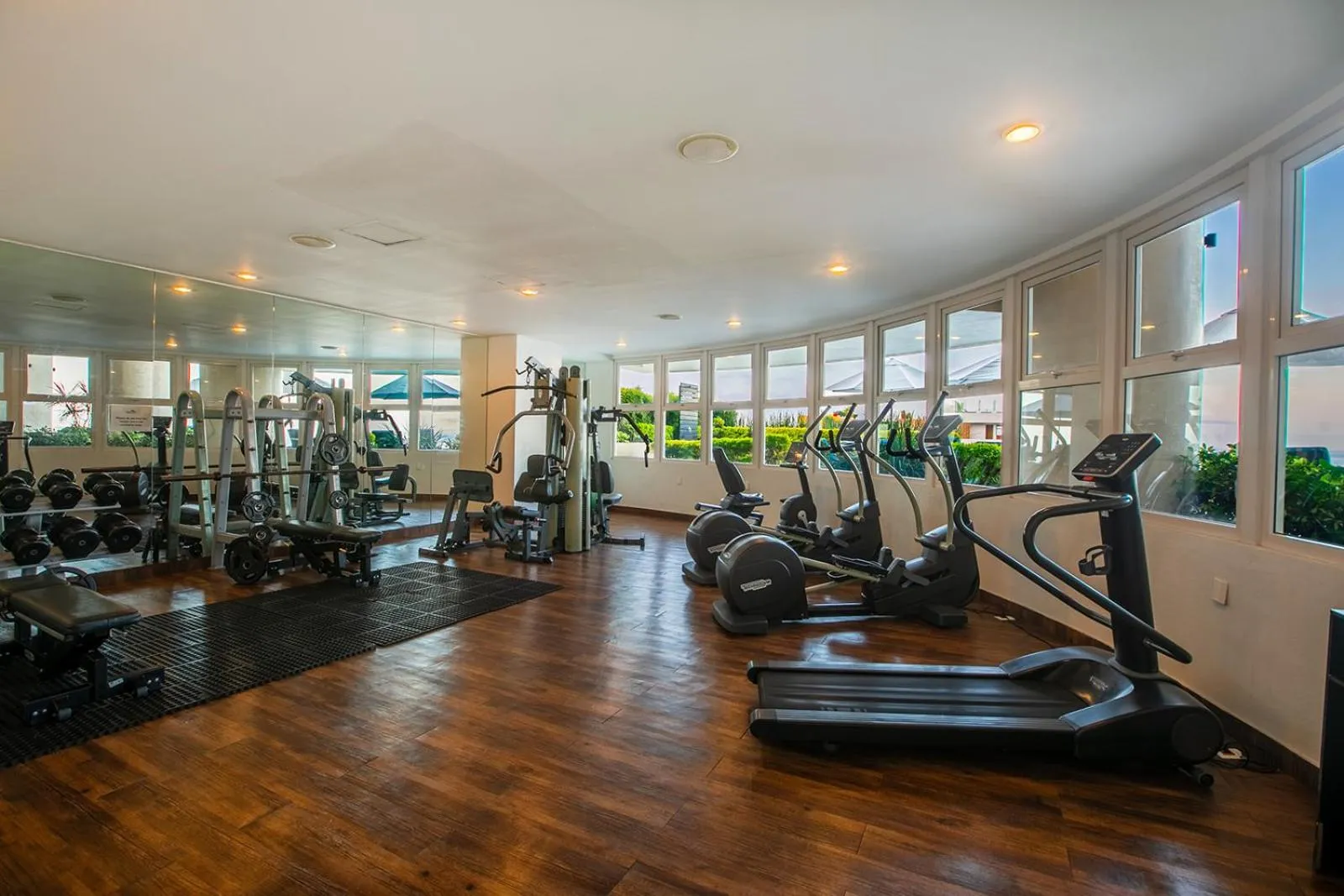 Fitness centre/facilities in Pinnacle Resorts 180