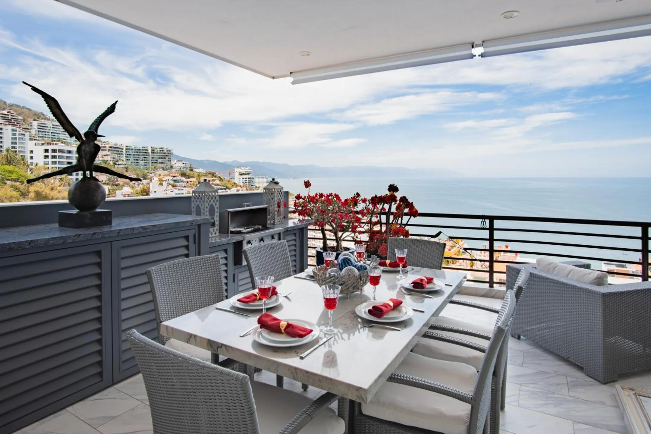 Balcony/Terrace in Pinnacle Resorts 180