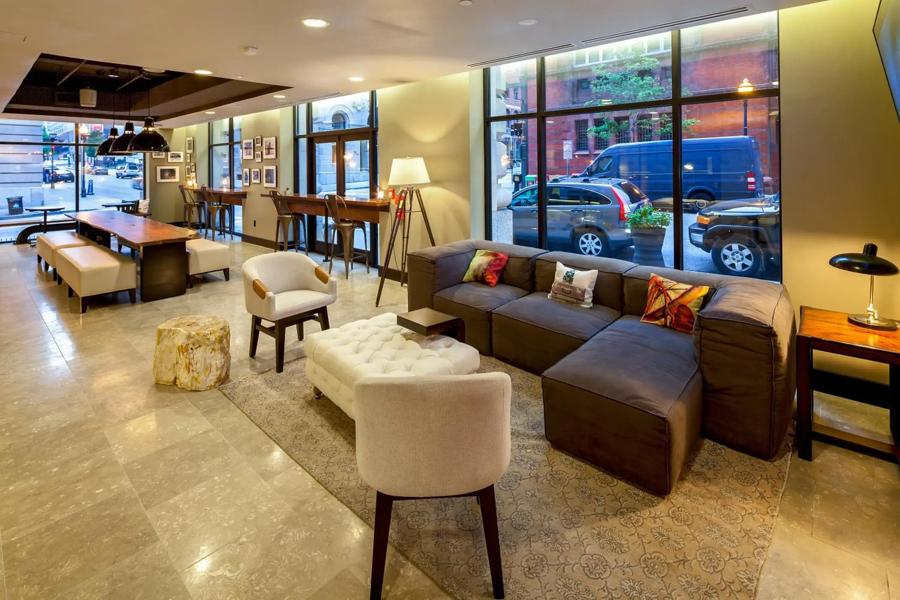 Communal lounge/ TV room, Seating Area in Hotel RL Baltimore Inner Harbor