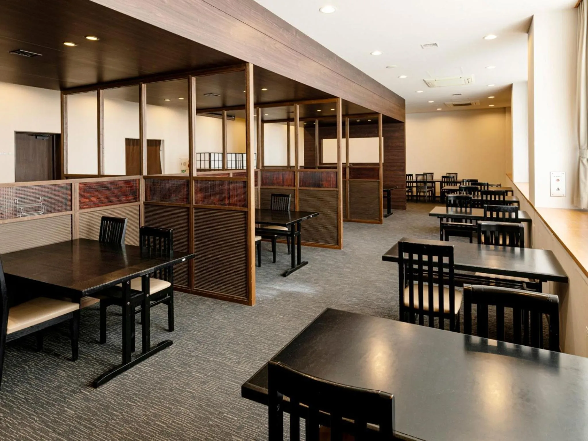 Restaurant/places to eat in Kurhouse Shirahama