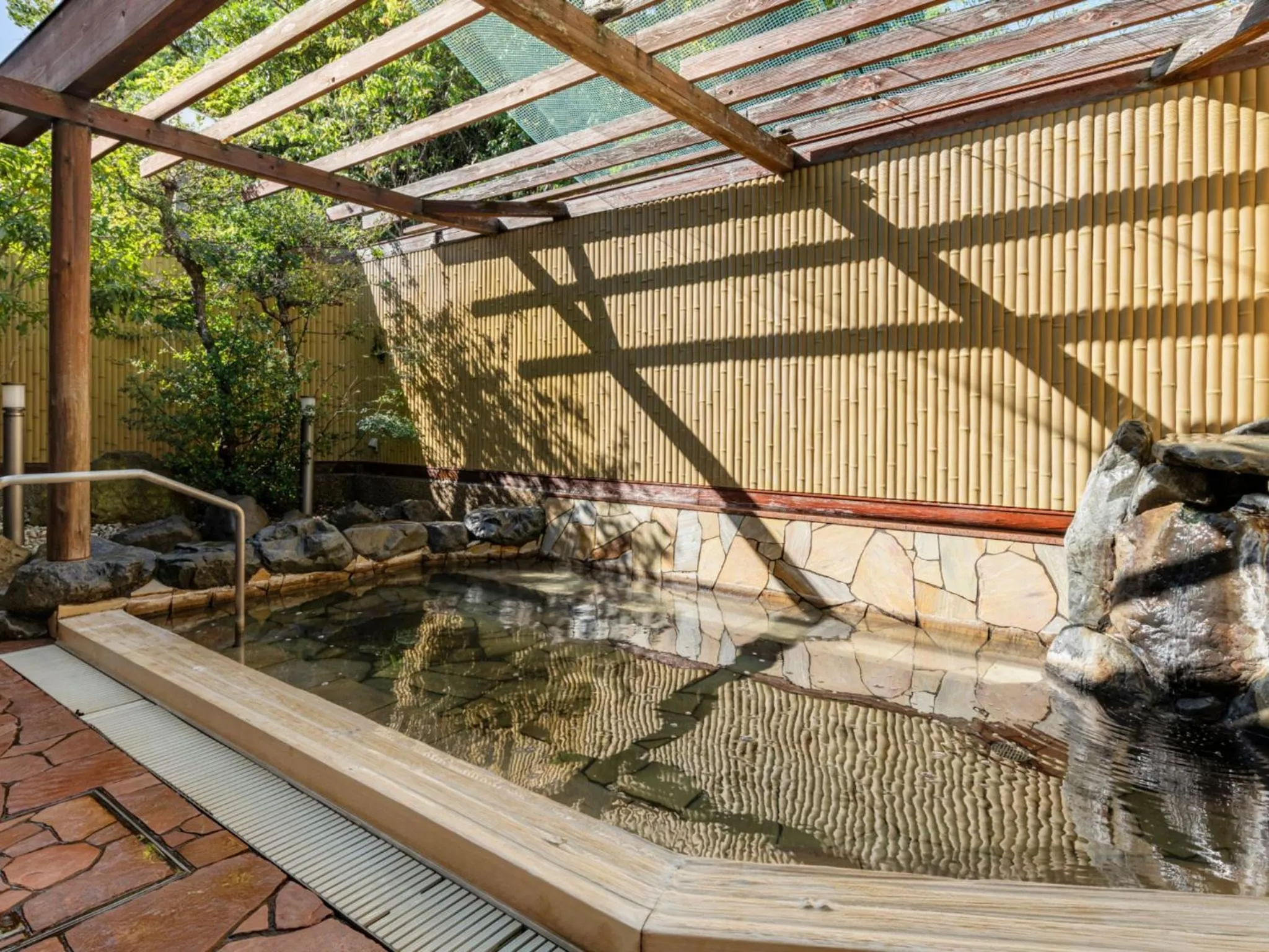 Hot Spring Bath in Kurhouse Shirahama