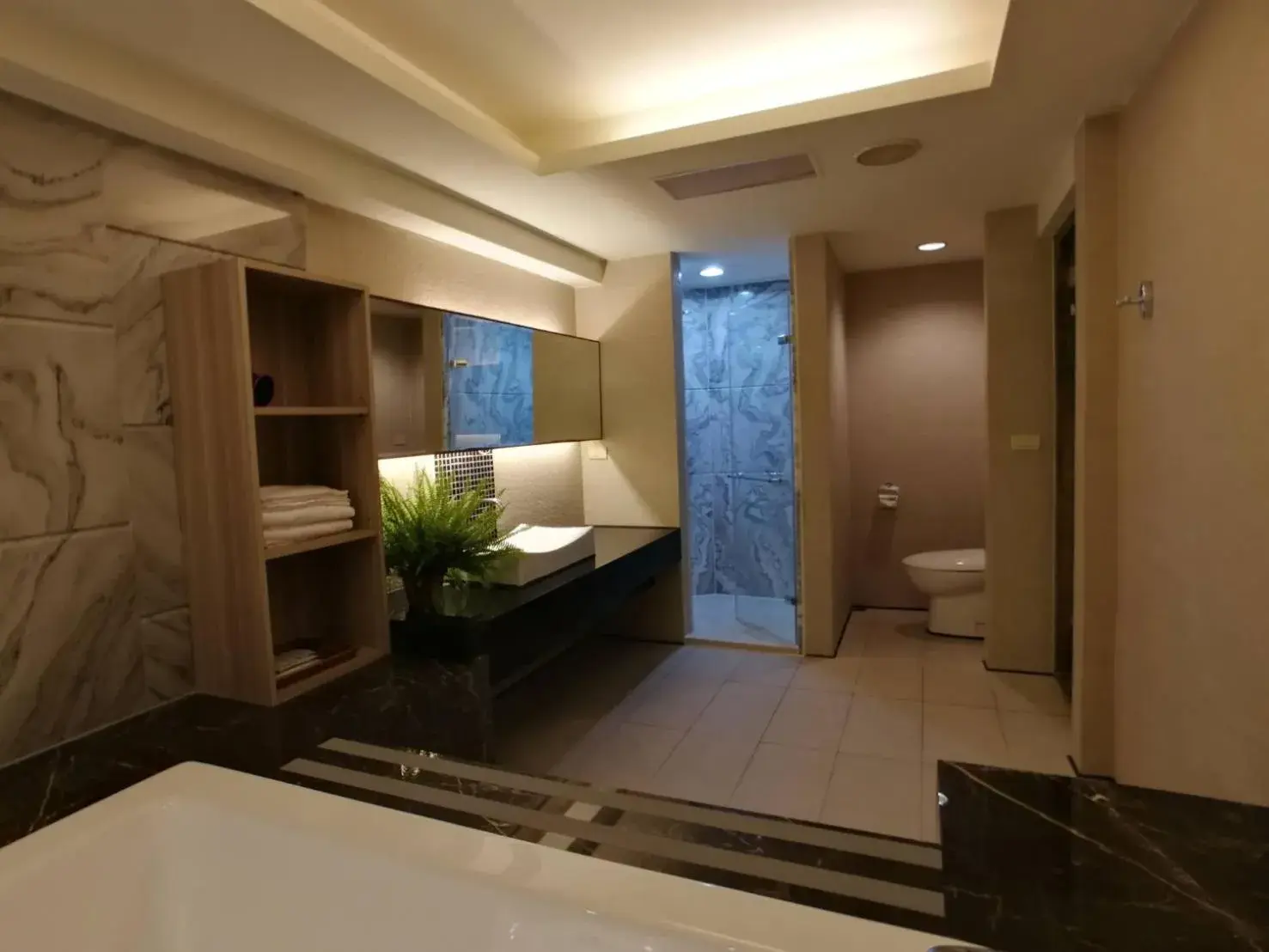 Shower, Bed in Michelle hotel Shower, Bed in Michelle hotel