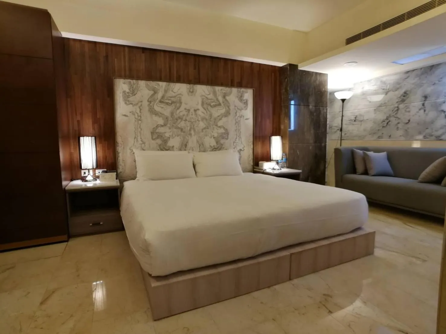 Bed in Michelle hotel