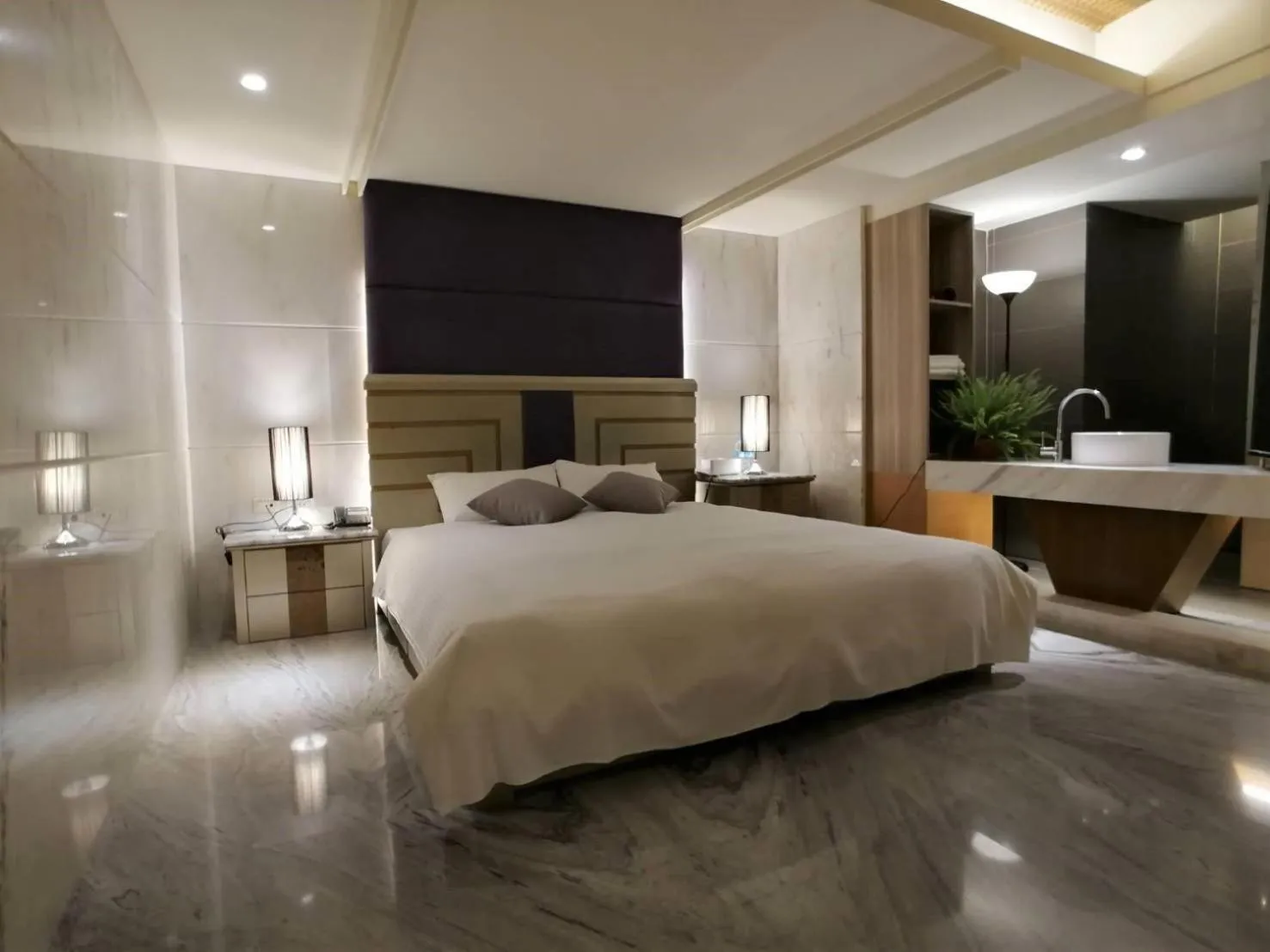 Bed in Michelle hotel