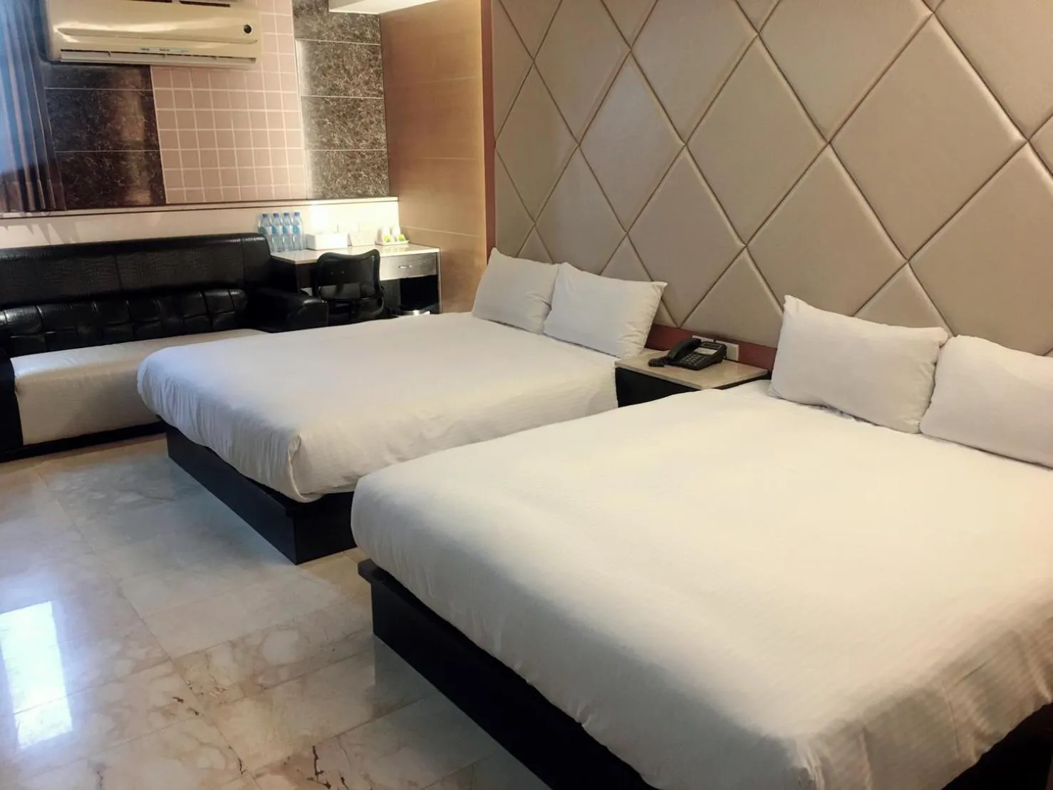 Bed in Michelle hotel