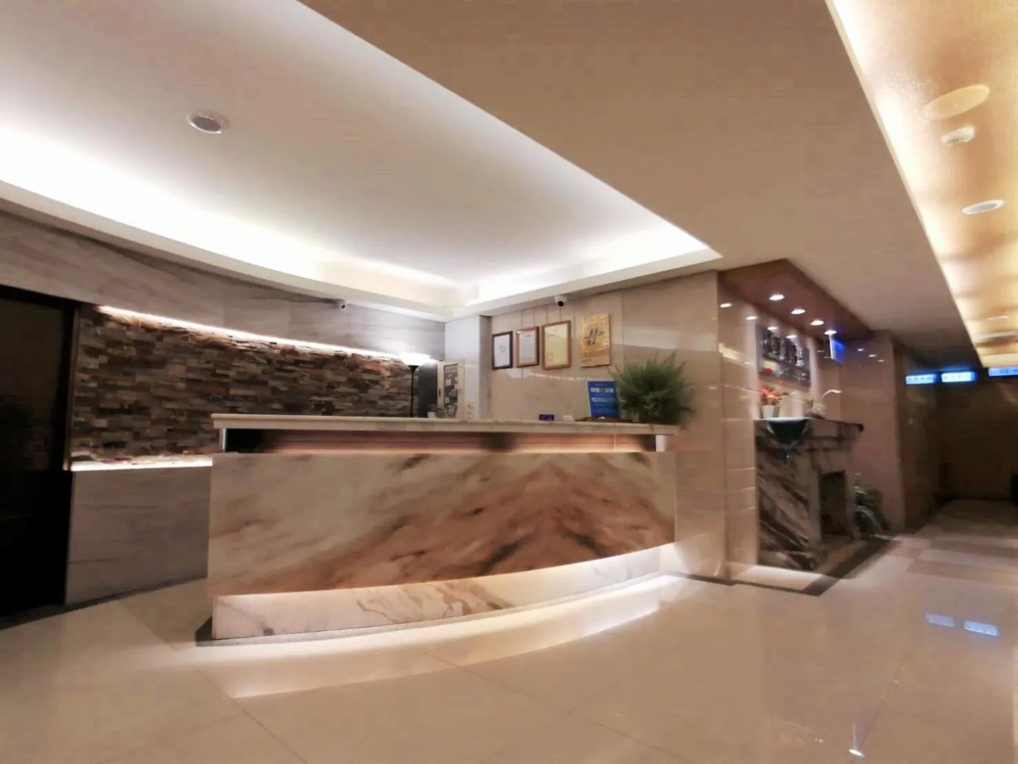 Property logo or sign in Michelle hotel