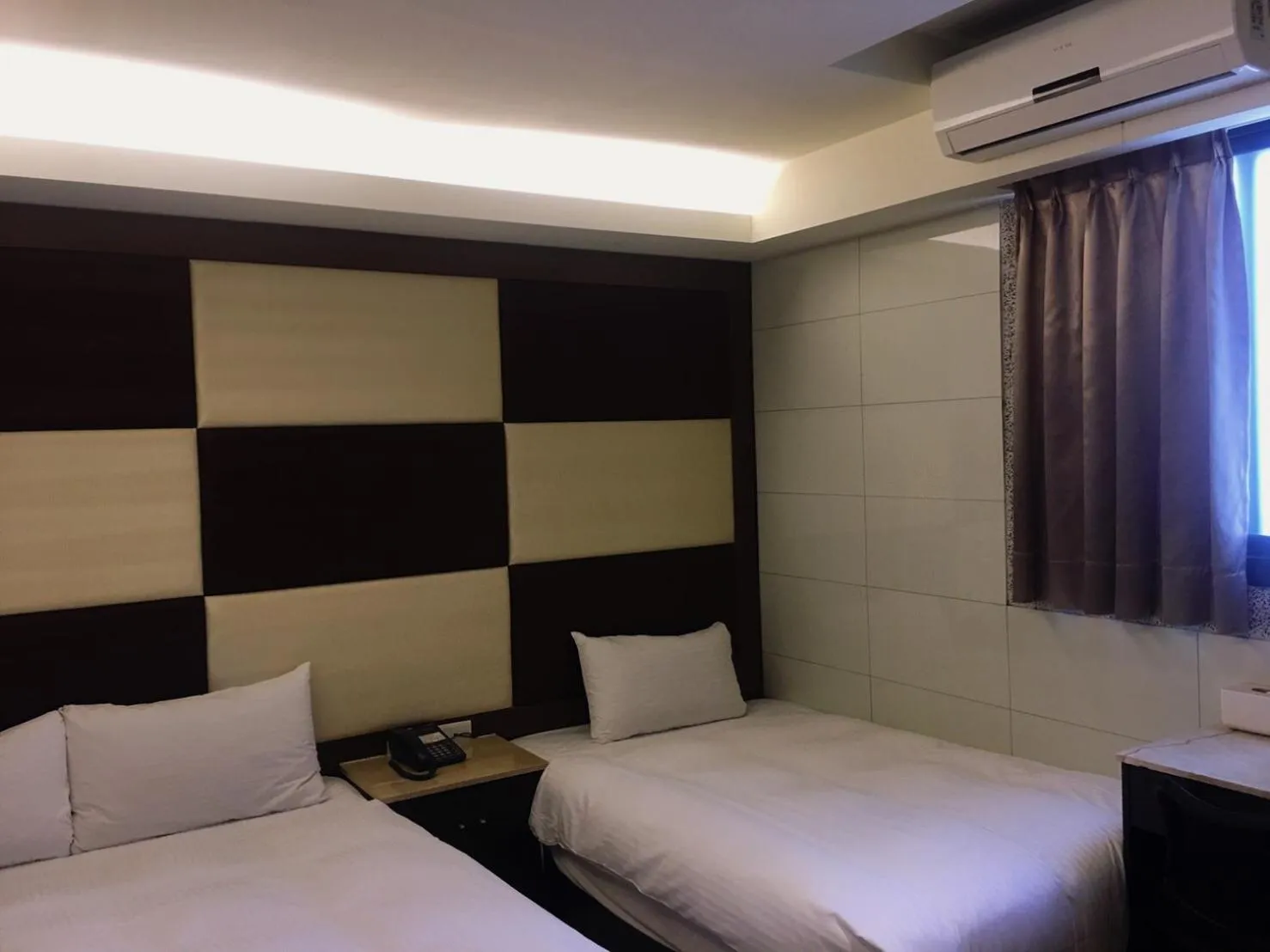 Bed in Michelle hotel