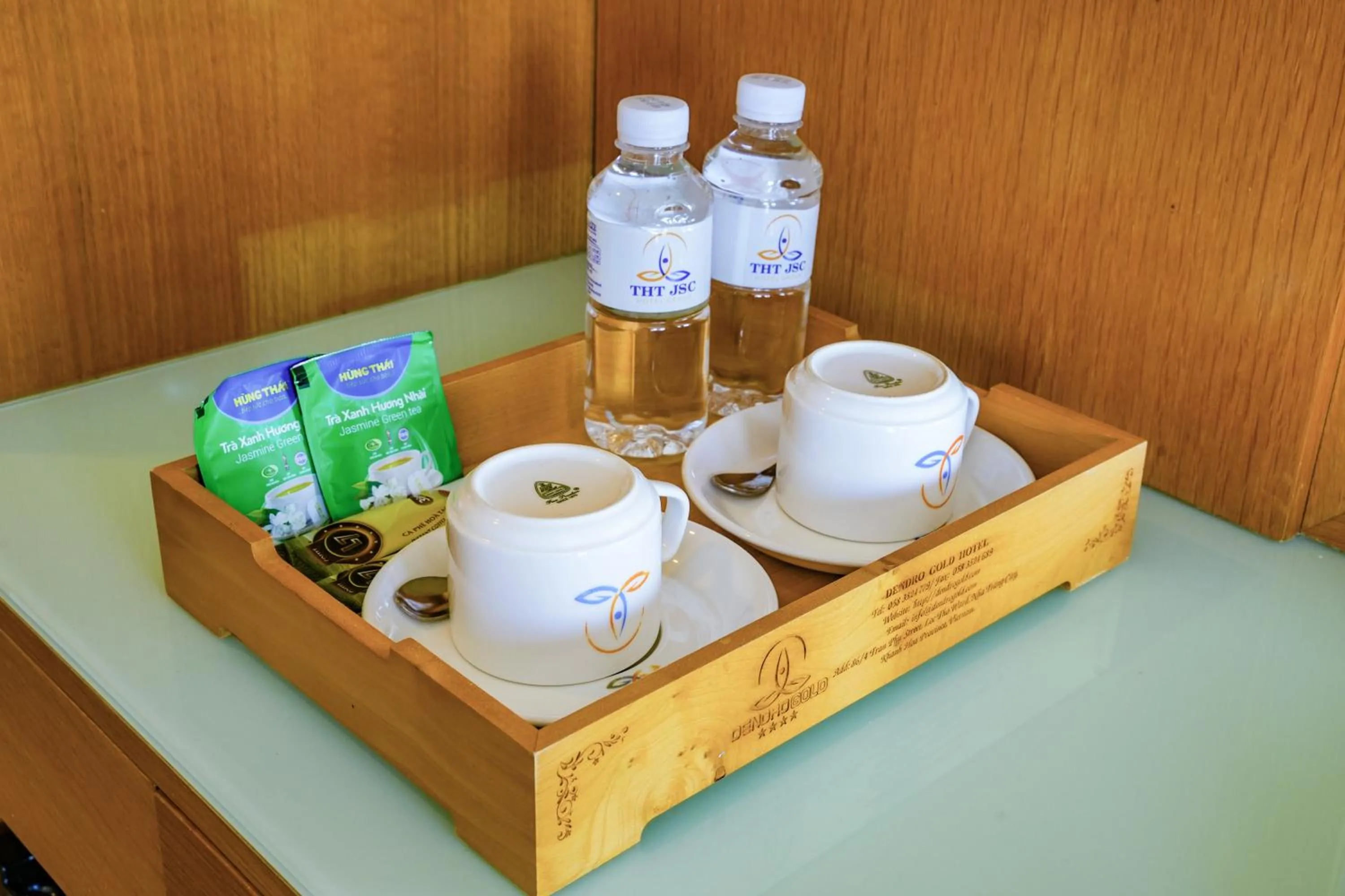 Coffee/tea facilities in Dendro Gold Hotel