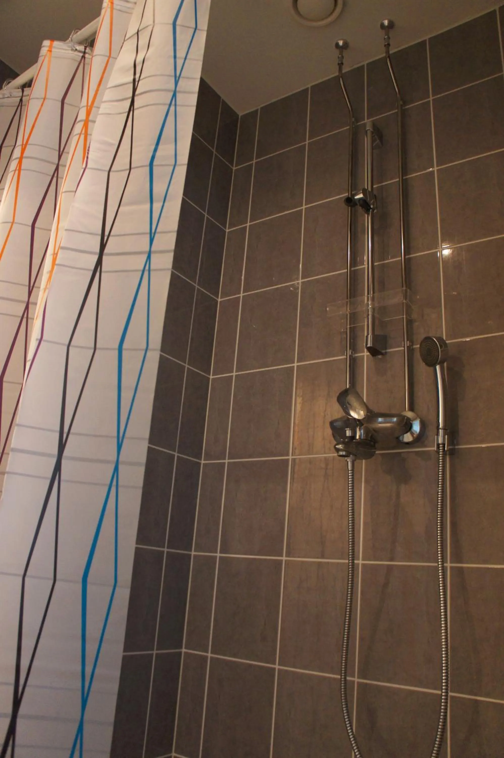 Shower in SweetDream Guesthouse