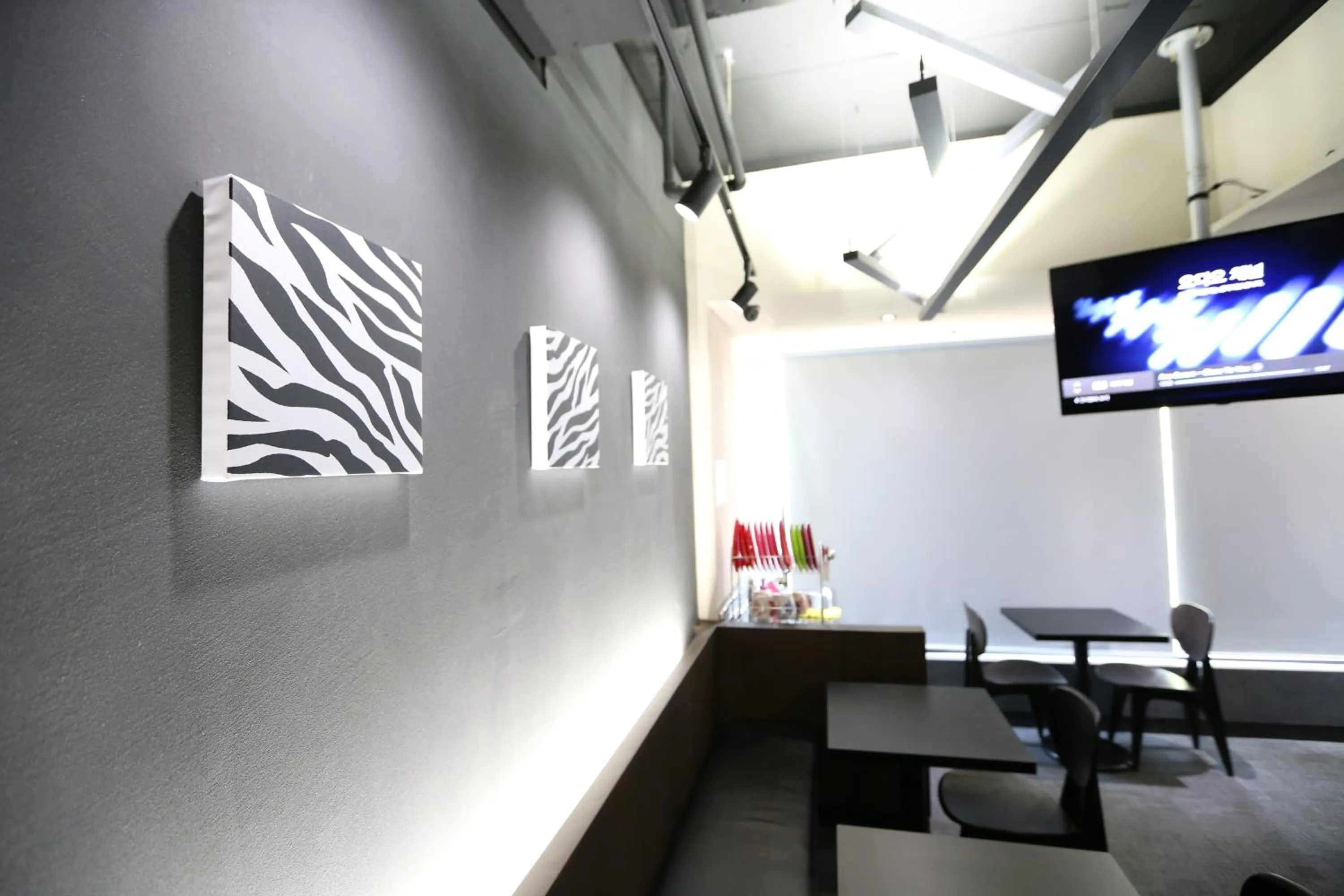 Communal lounge/ TV room in Philstay Ehwa Boutique - Female Only