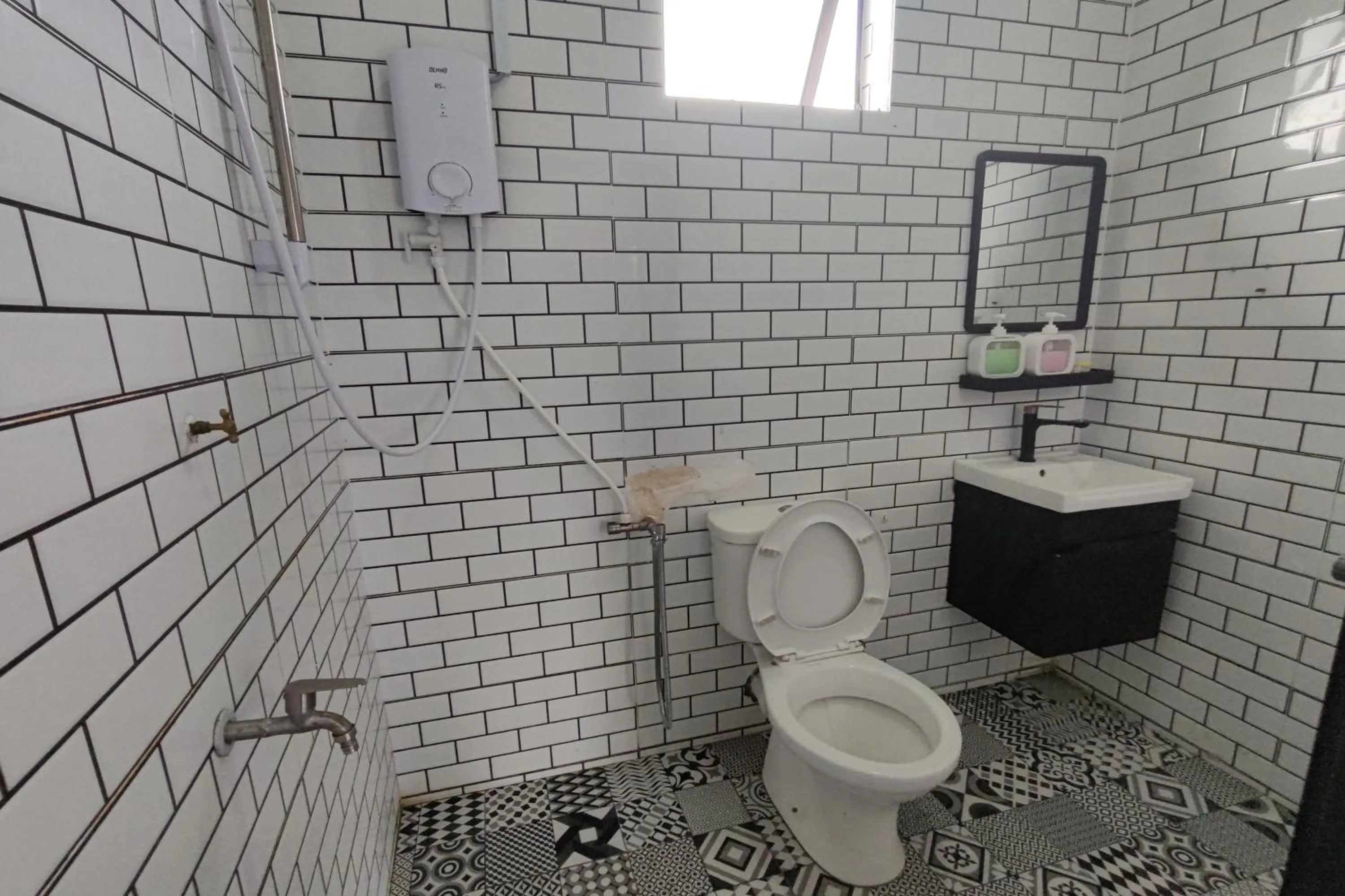 Bathroom in Aeden Villa Roomstay & Homestay