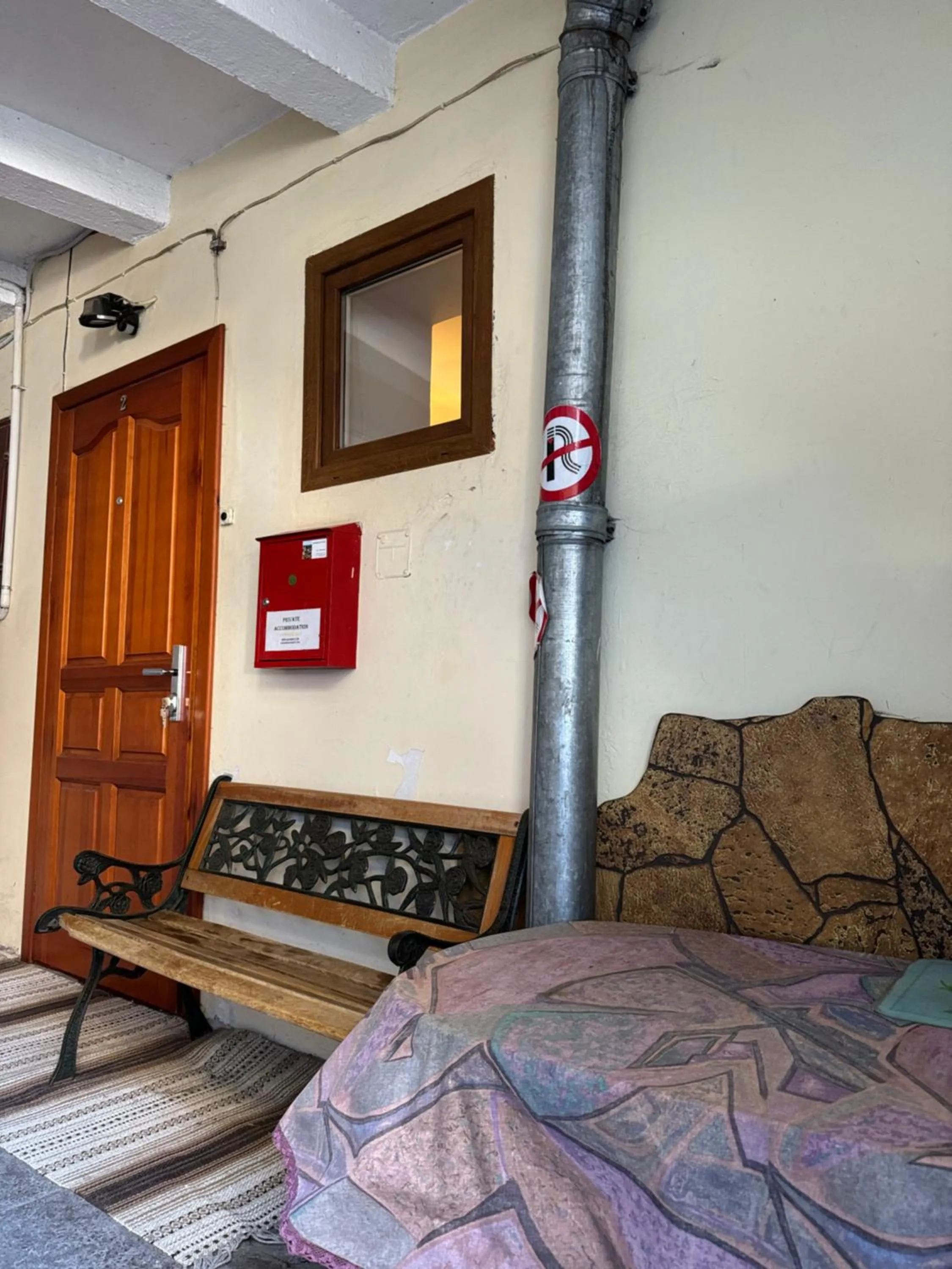 Bed in Danarent Tilto