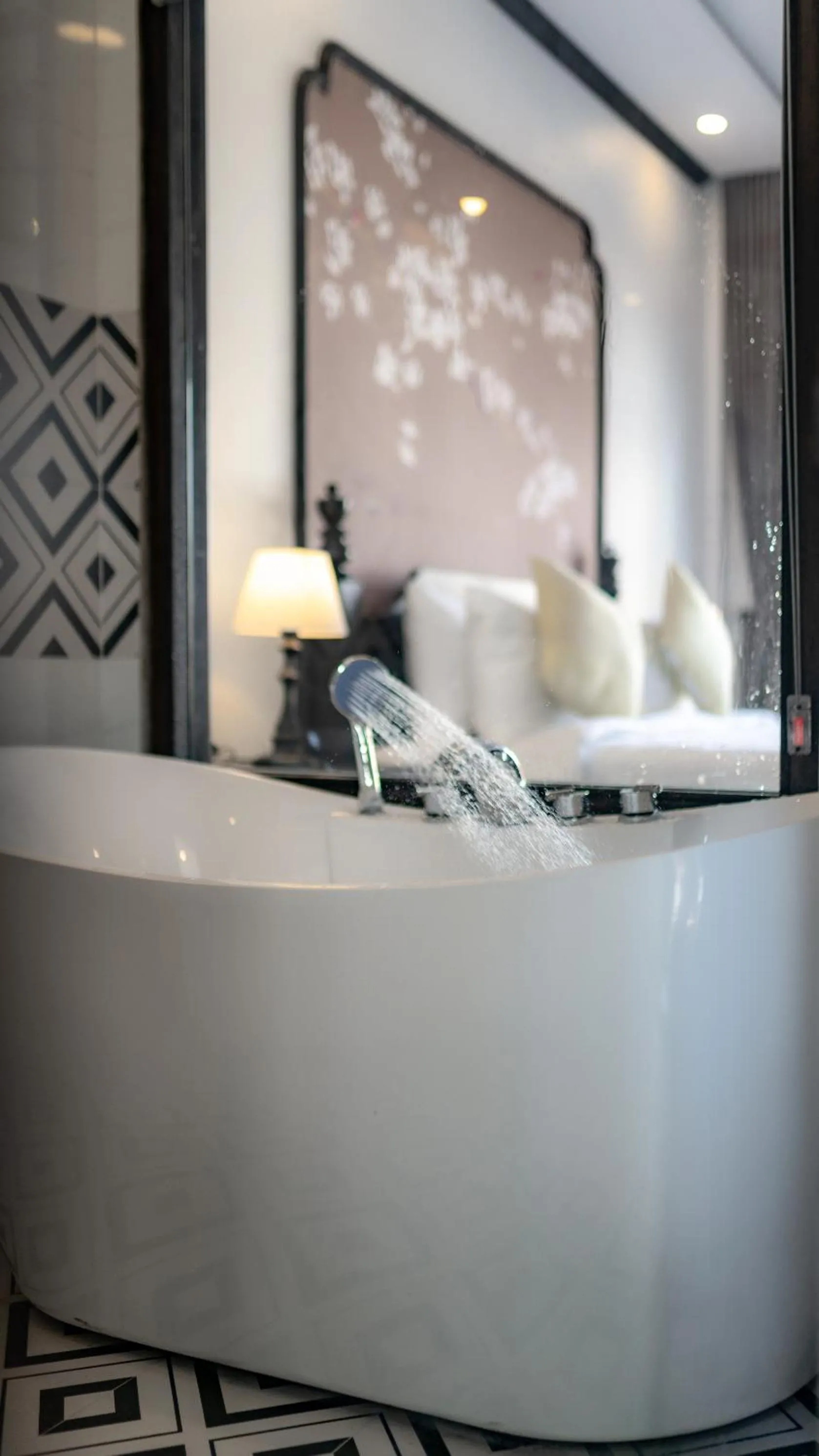 Bath in Luang Prabang Vang Luang Hotel