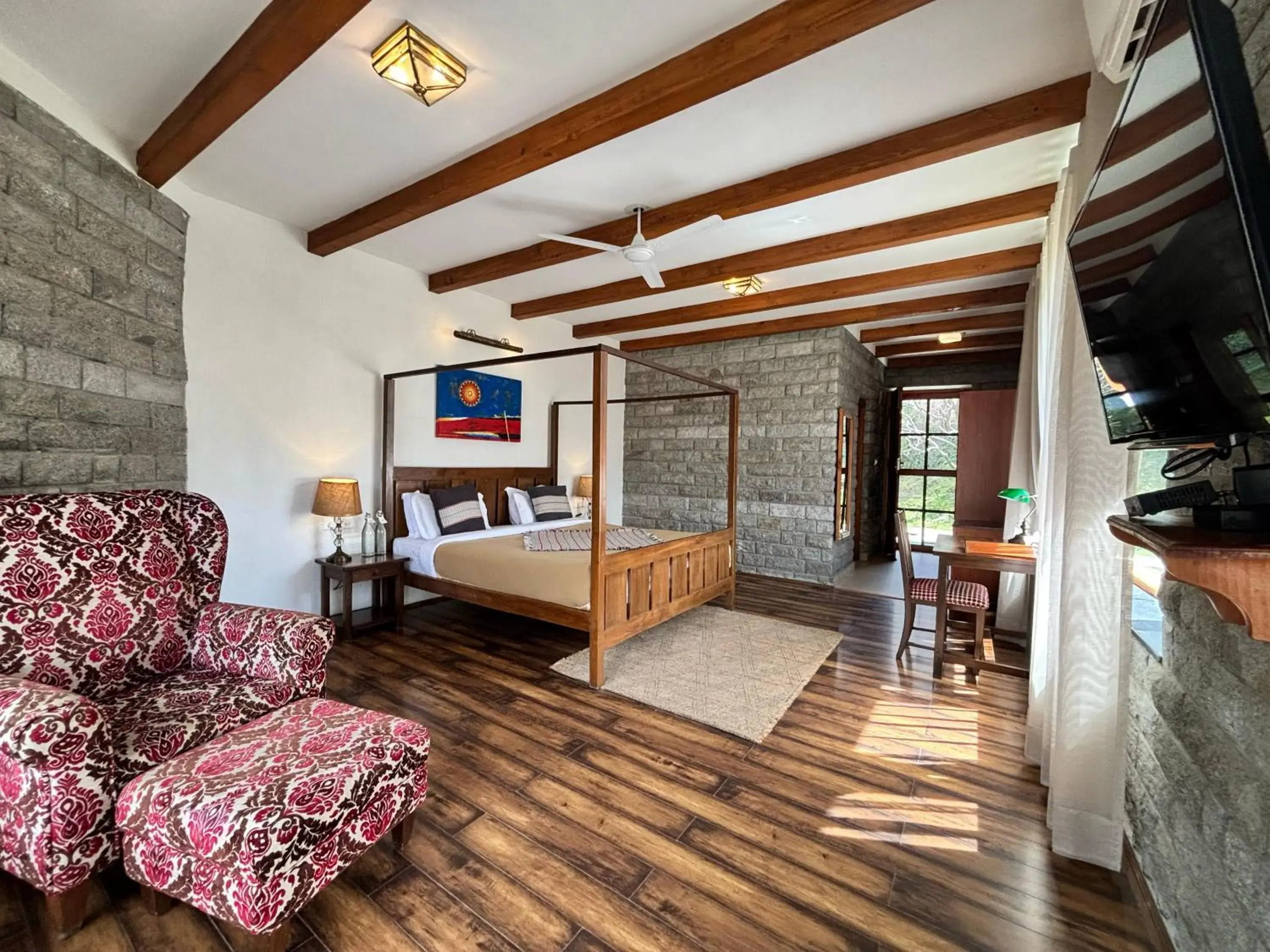 Bedroom in Larisa Resort Manali Bedroom in Larisa Resort Manali