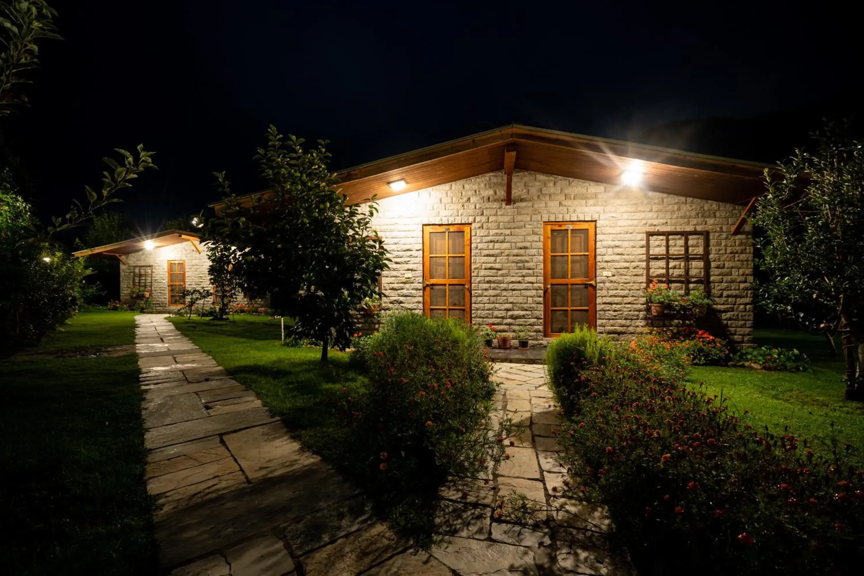 Property building in Larisa Resort Manali Property building in Larisa Resort Manali