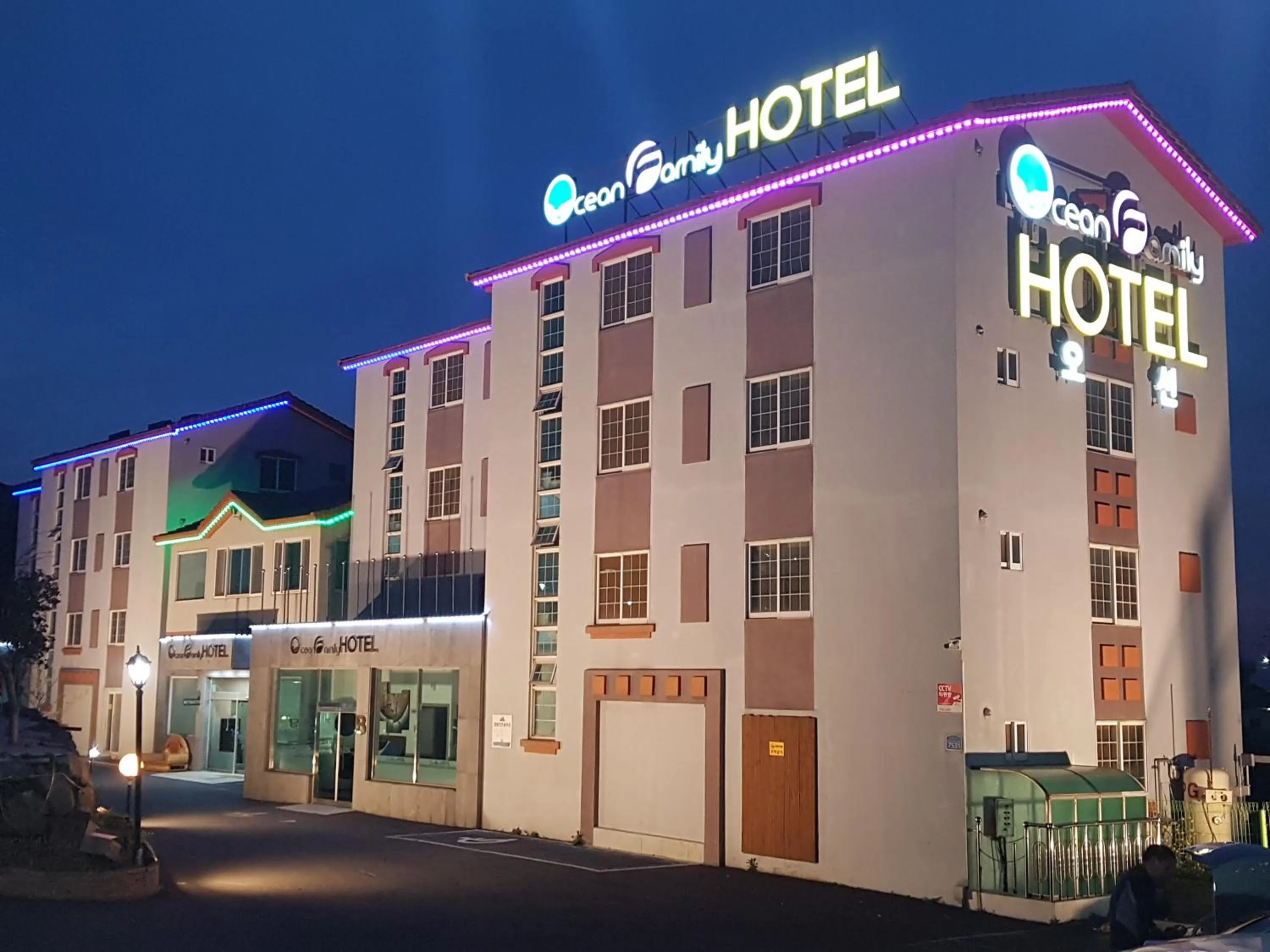 Property building in Jeju Ocean Family Hotel
