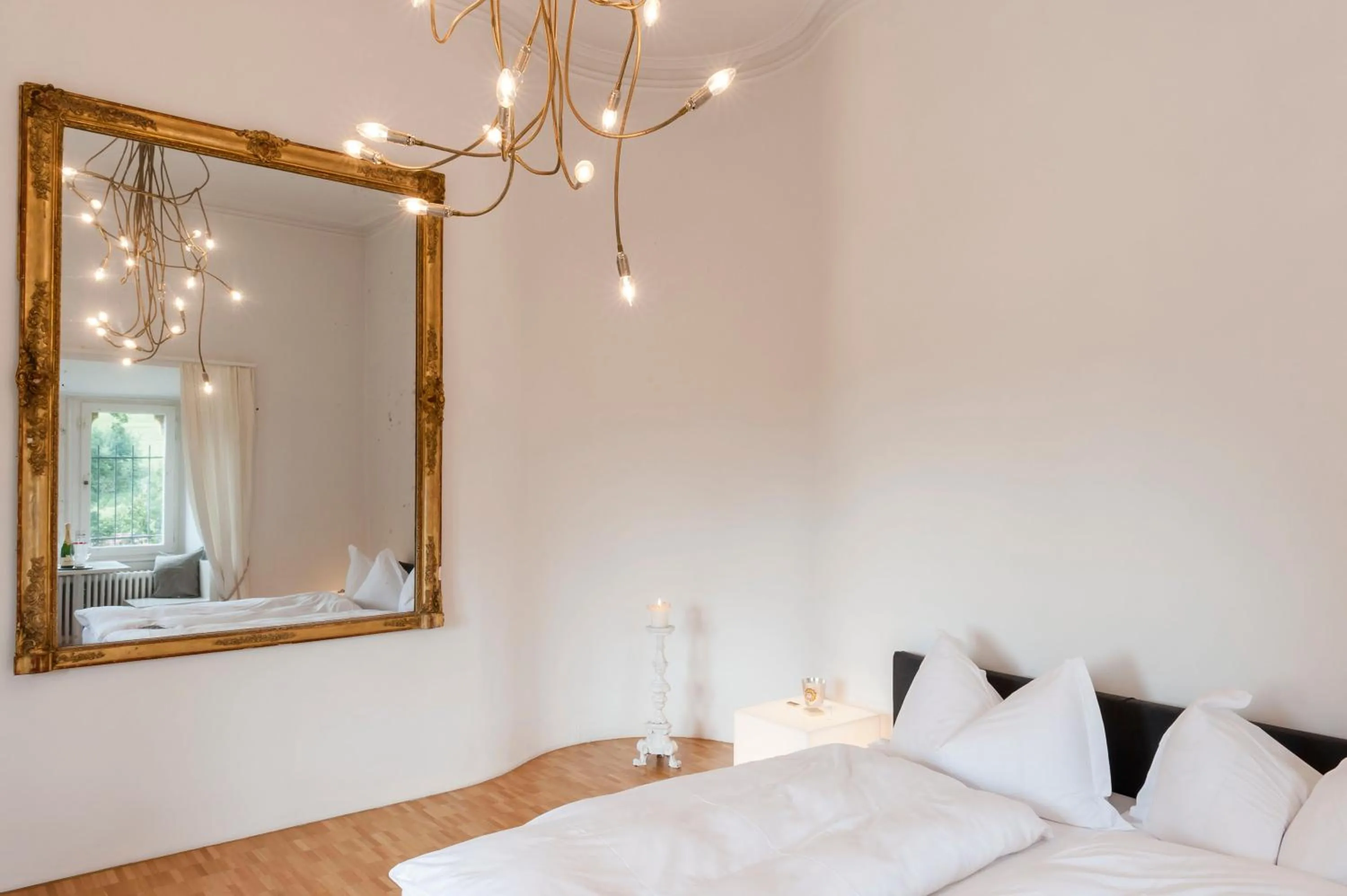 Bed in Schloss Münchenwiler