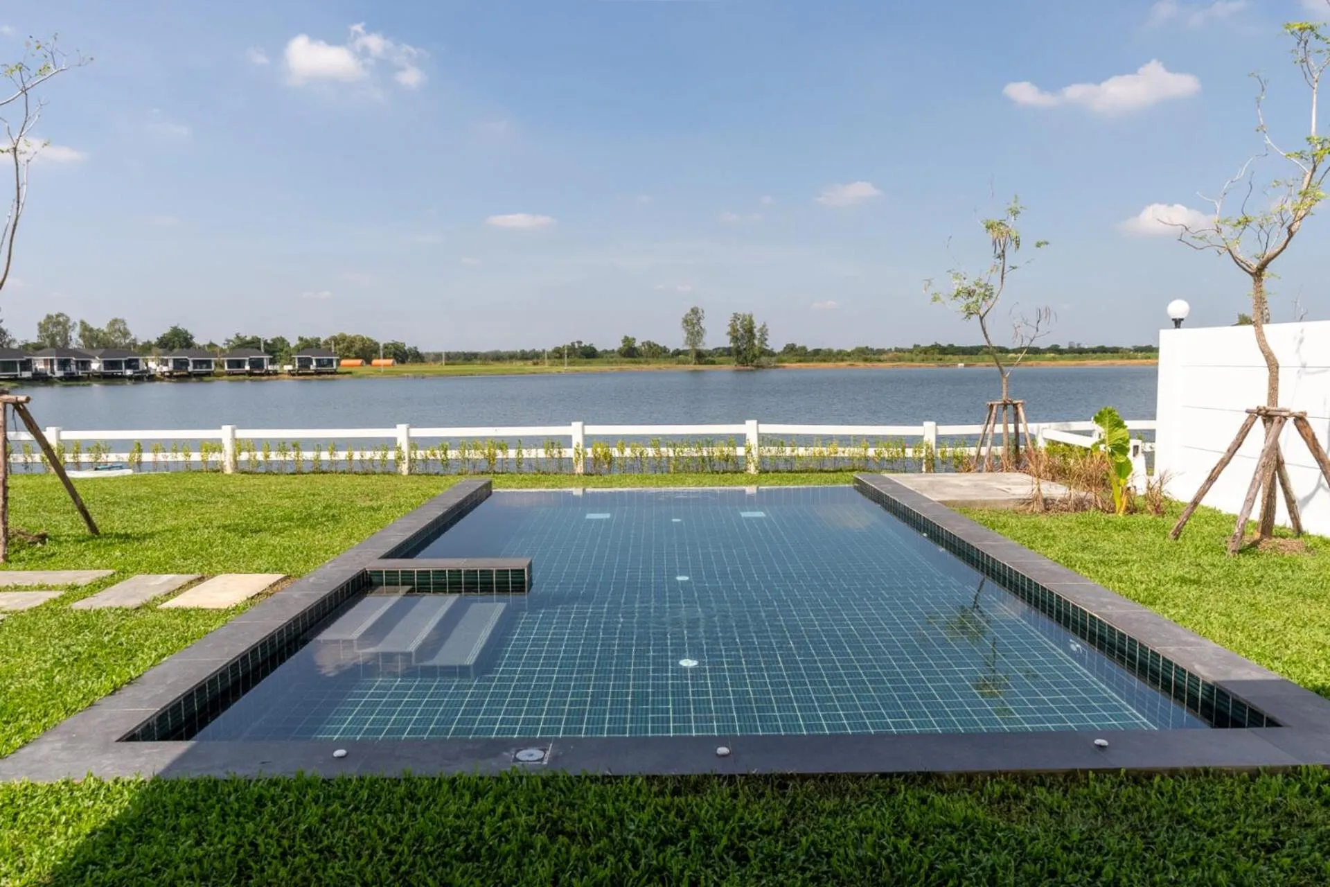 Area and facilities in Pan Ville Resort