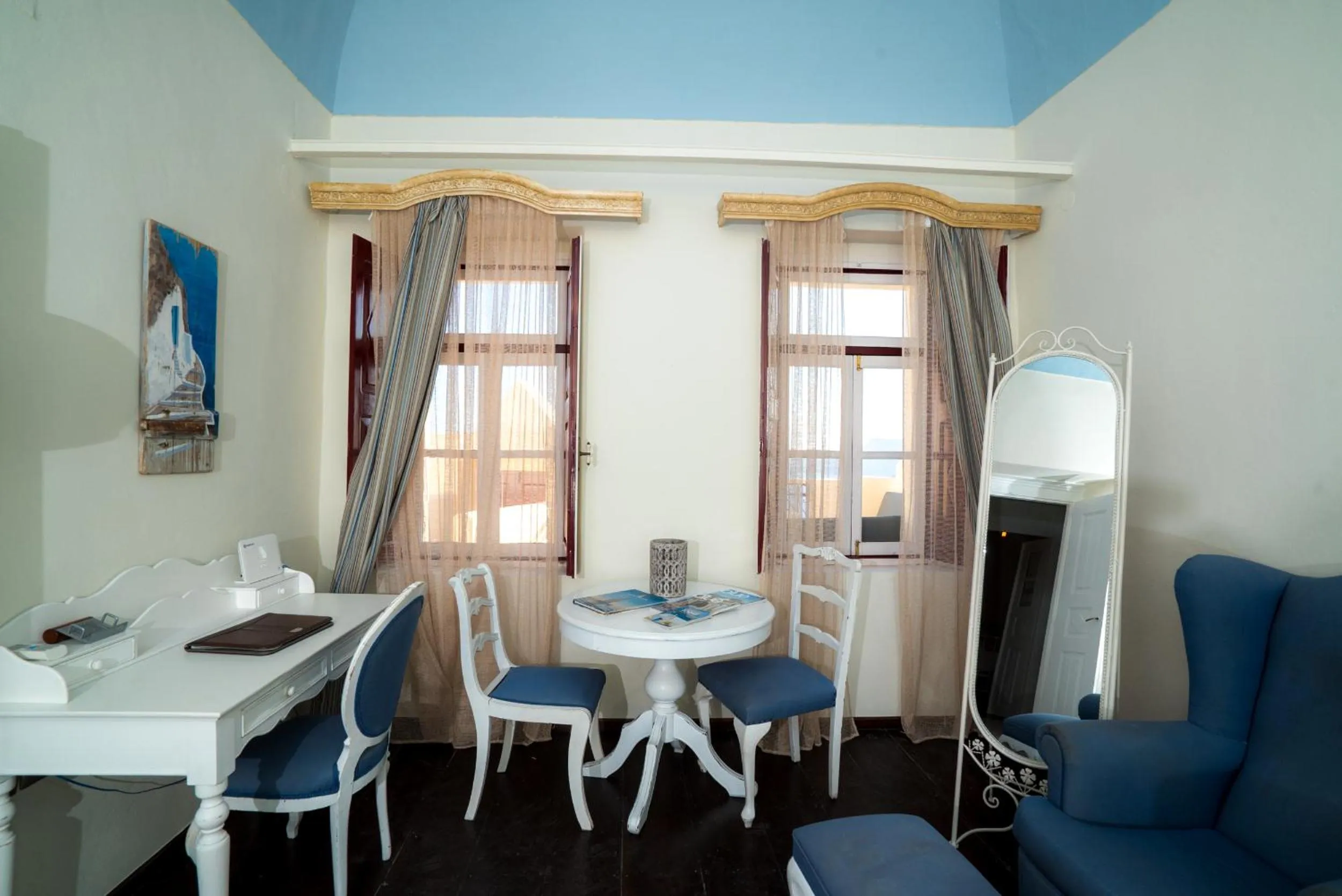 Living room in Poseidon Mansion Sunset